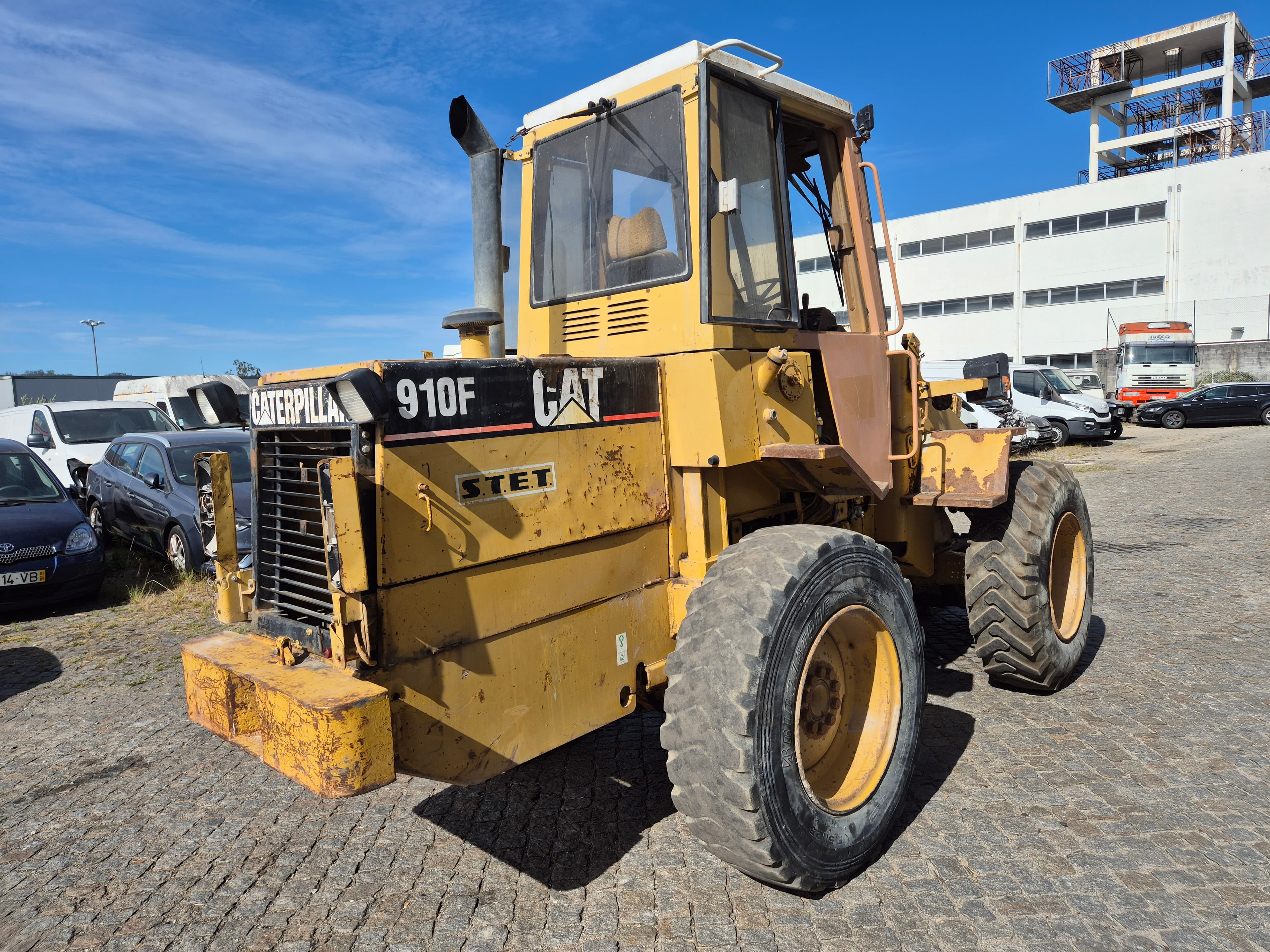 Pá Carregadora CAT 910 F — imagen 4