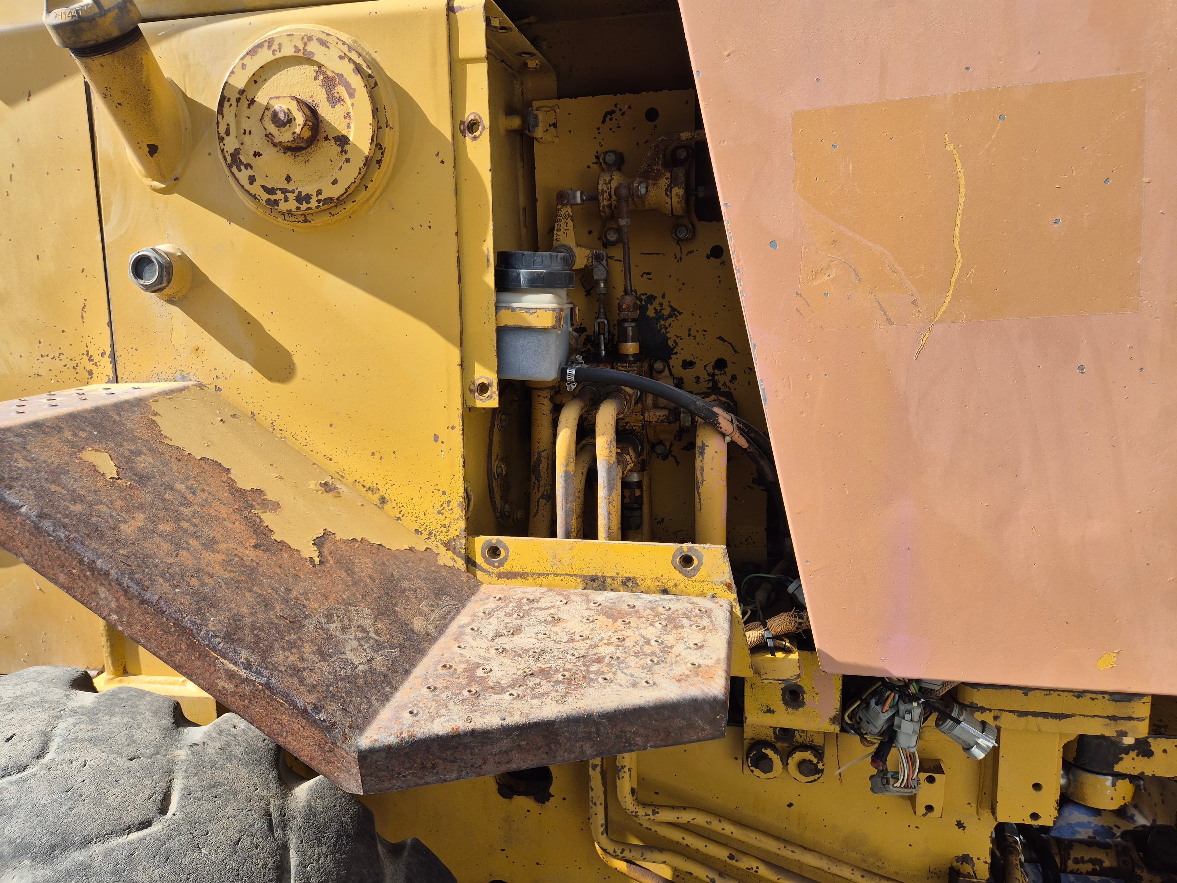 Pá Carregadora CAT 910 F — imagen 12