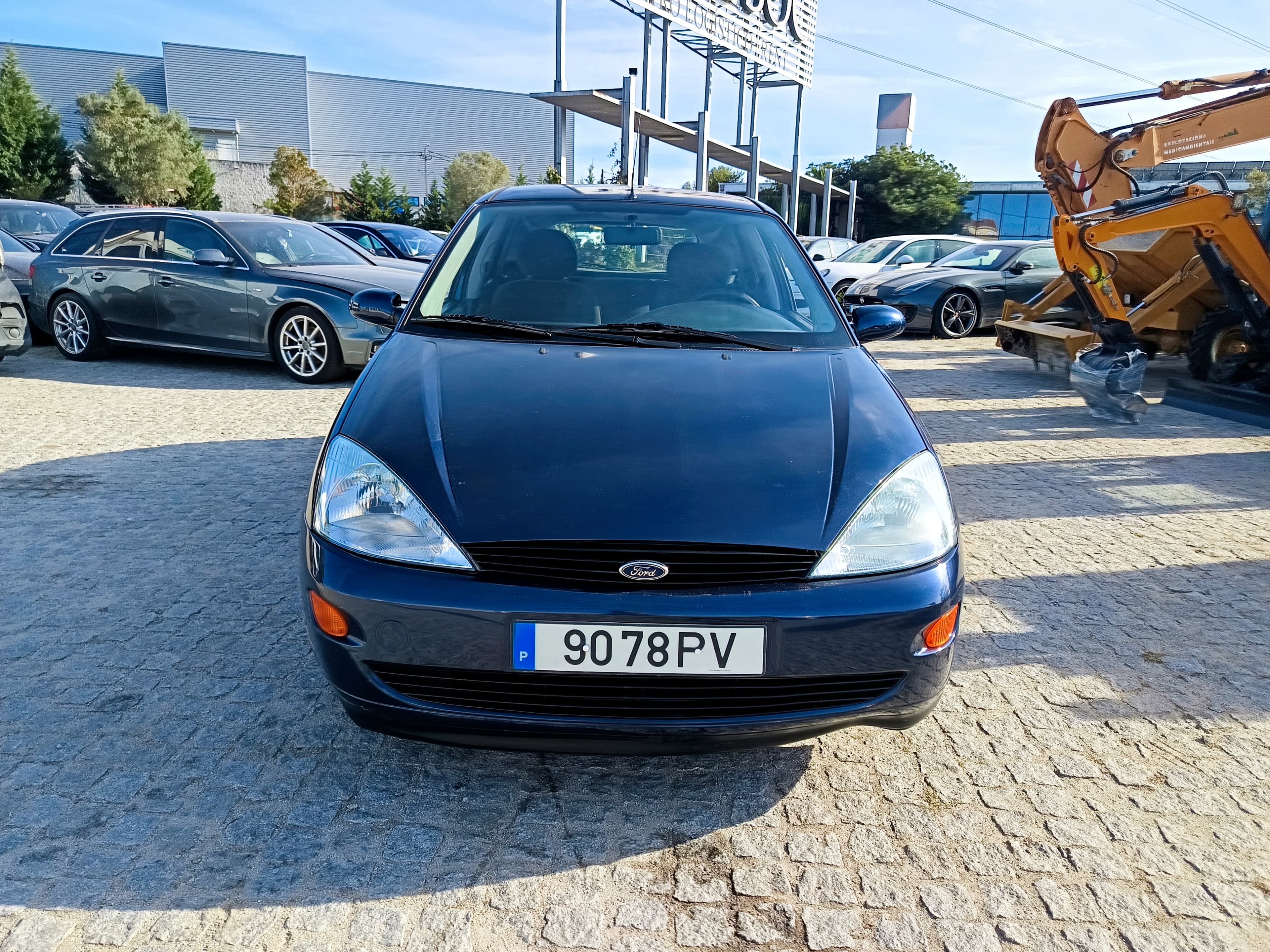 Ford Focus · Ano 2000 — image 2