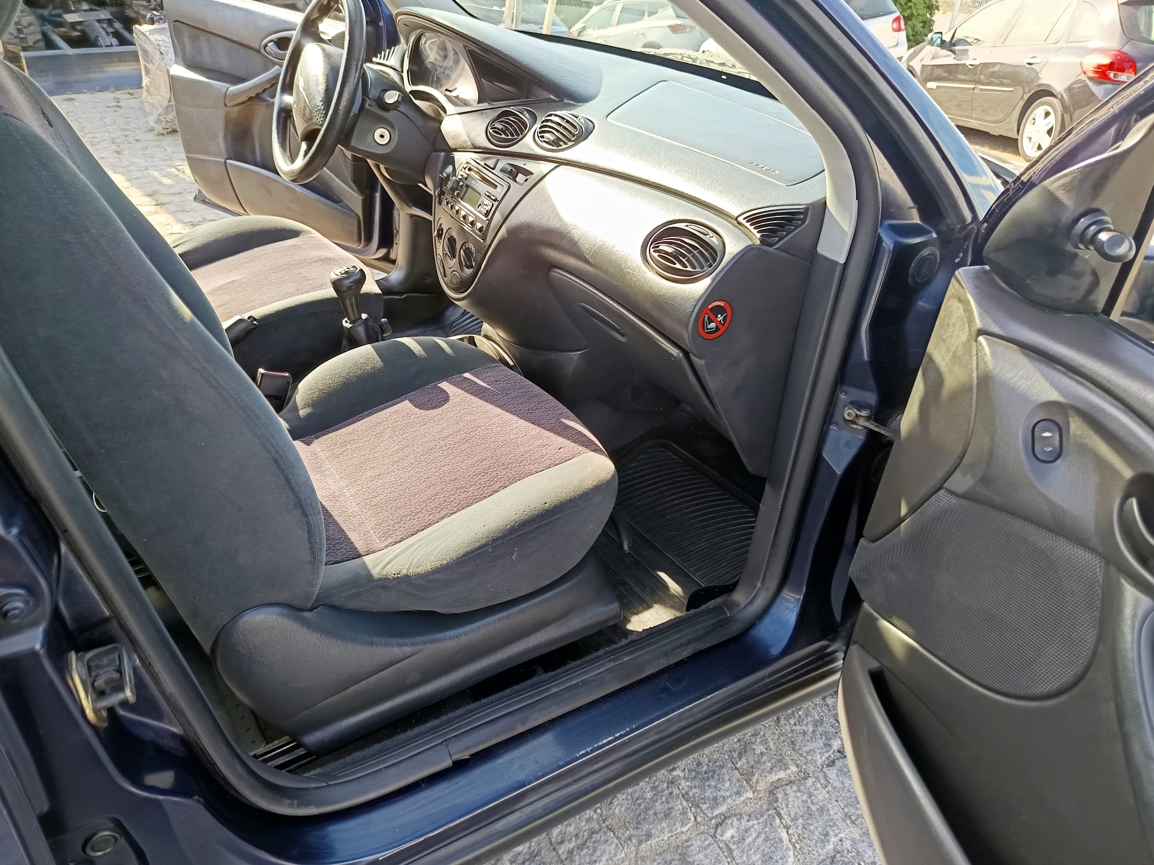 Ford Focus · Ano 2000 — image 25