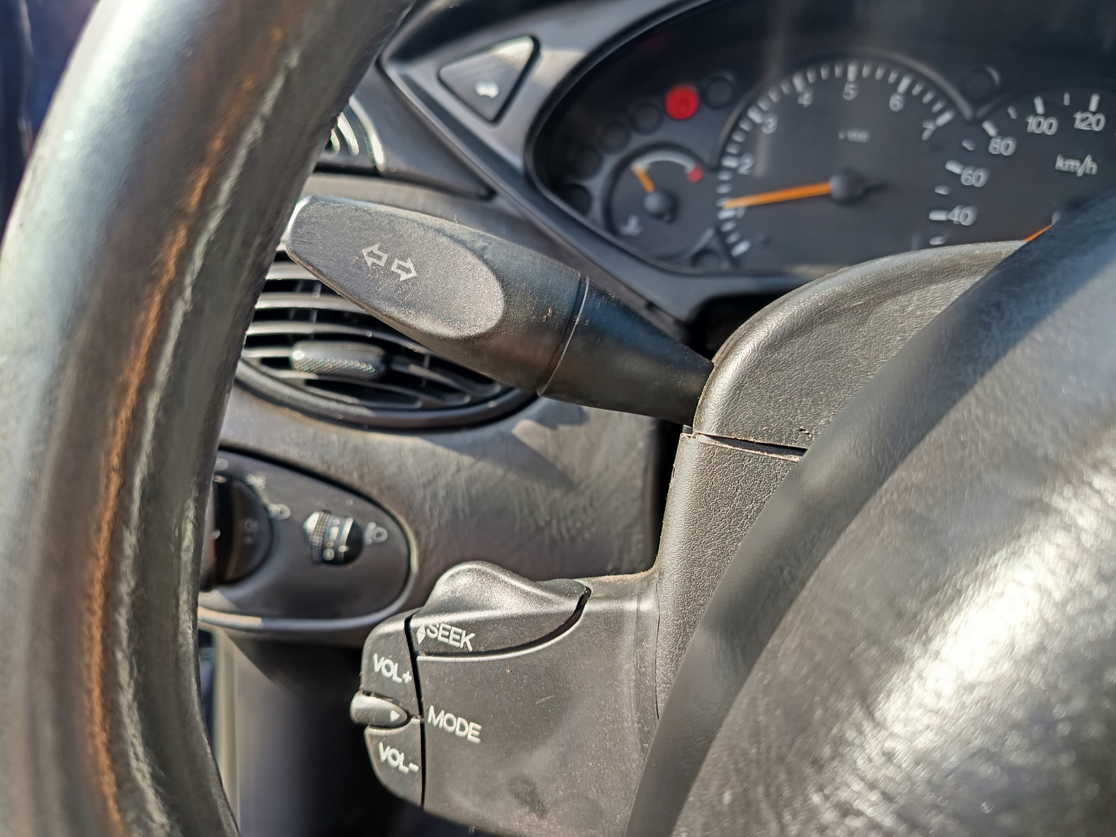 Ford Focus · Ano 2000 — image 41