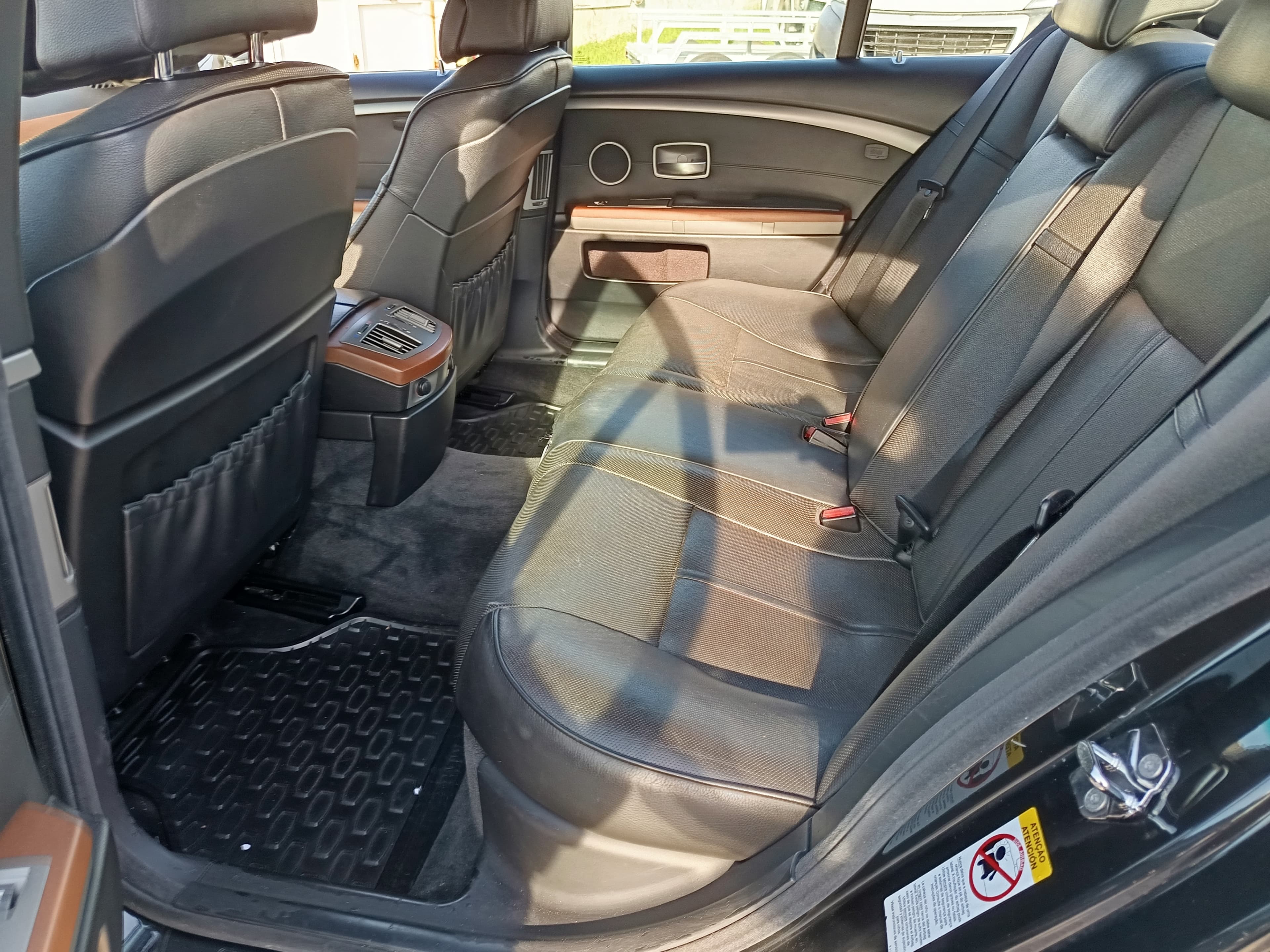BMW 730d · Ano 2007 — imagem 36