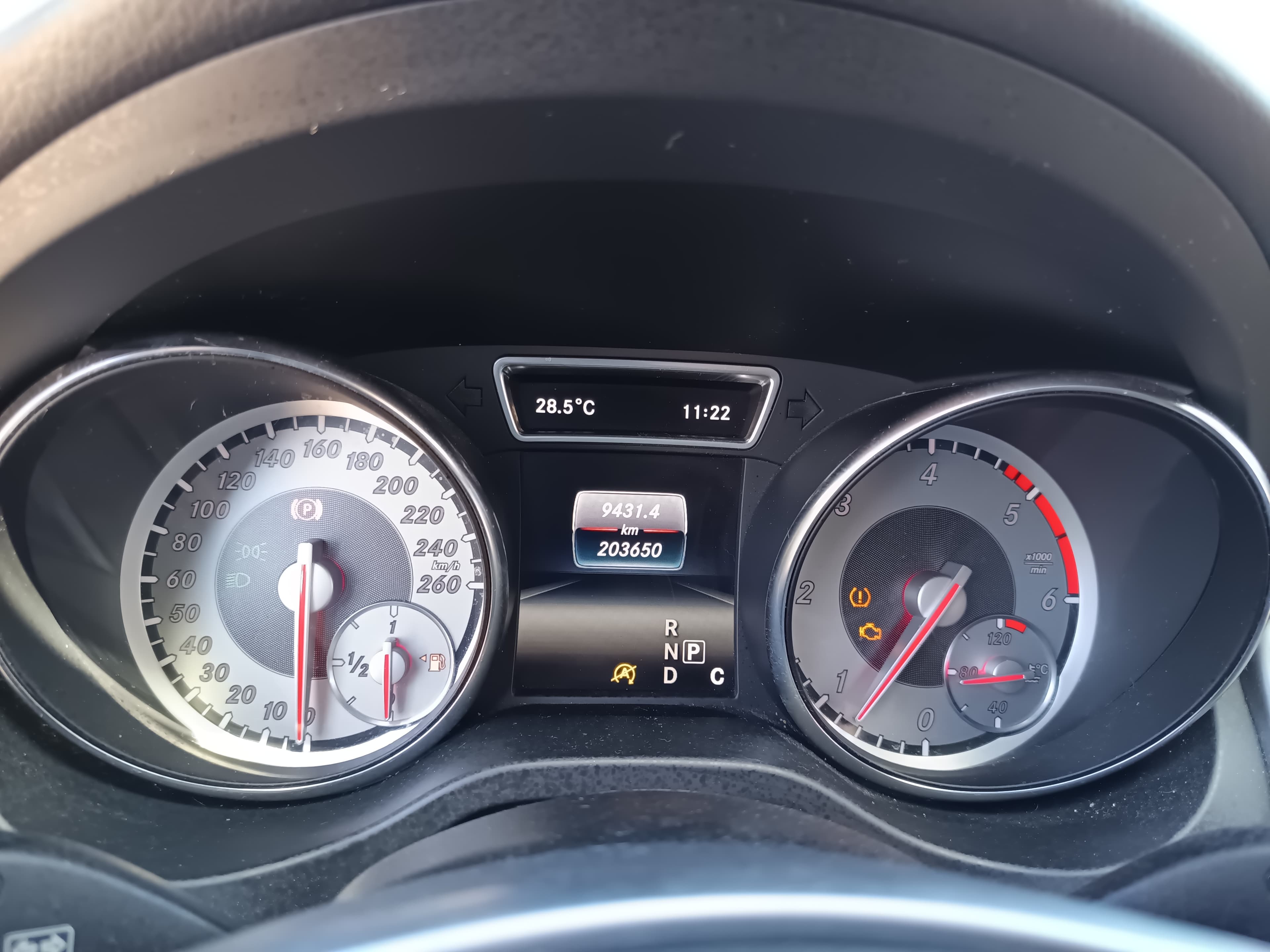 Mercedes-Benz CLA 200 CDI  · Ano 2016 — imagem 44