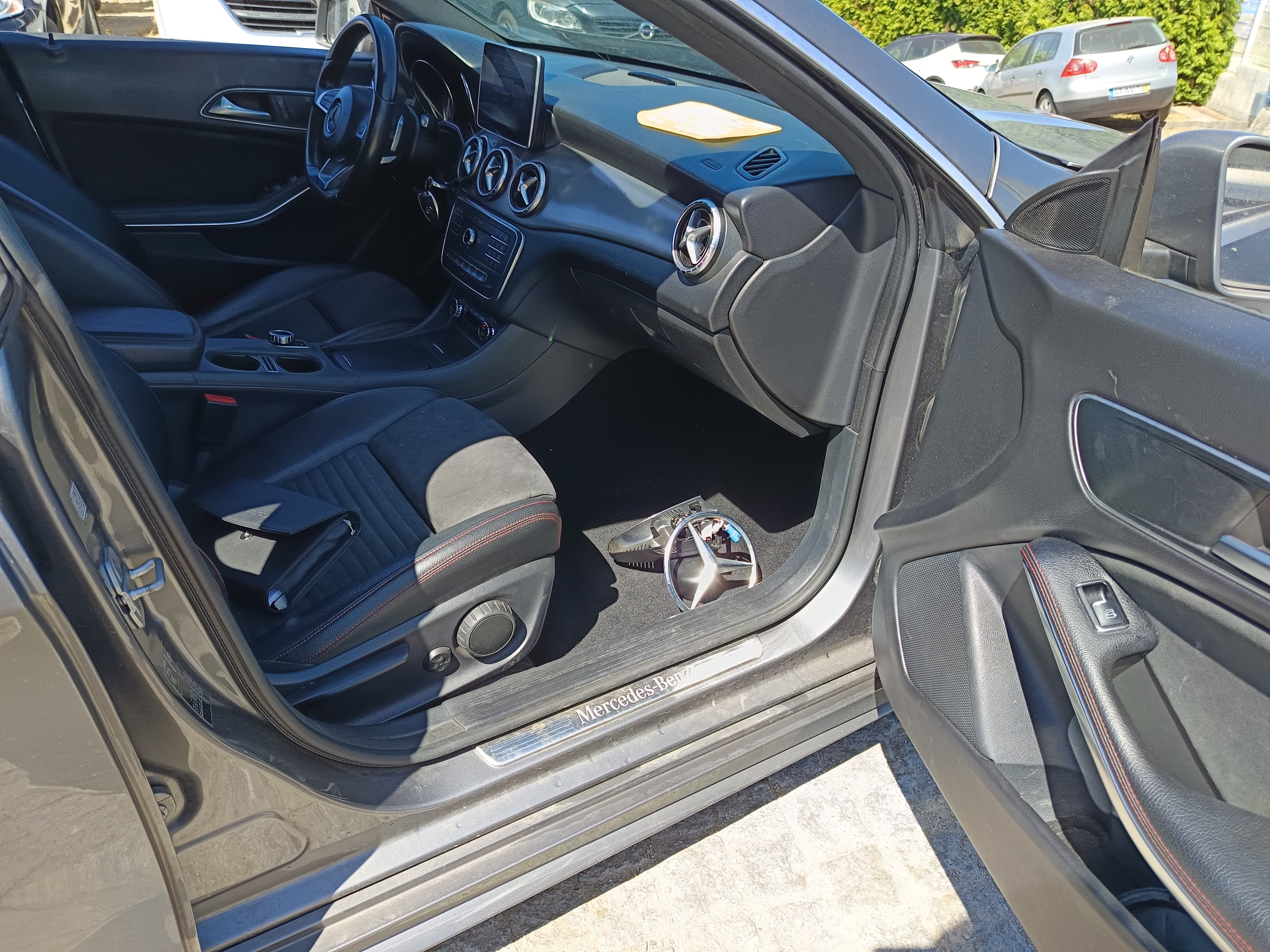 Mercedes-Benz CLA 200 CDI  · Ano 2016 — imagem 26