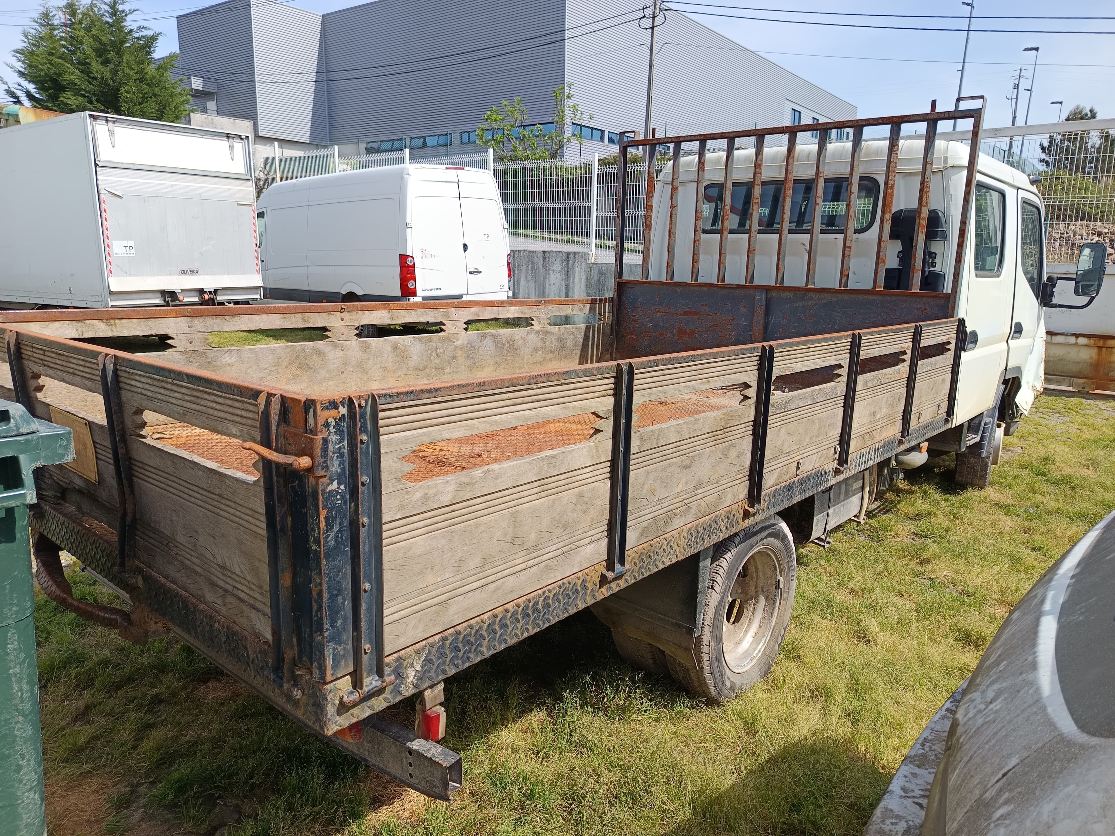 Mitsubishi Fuso · Ano 2015 — imagem 4