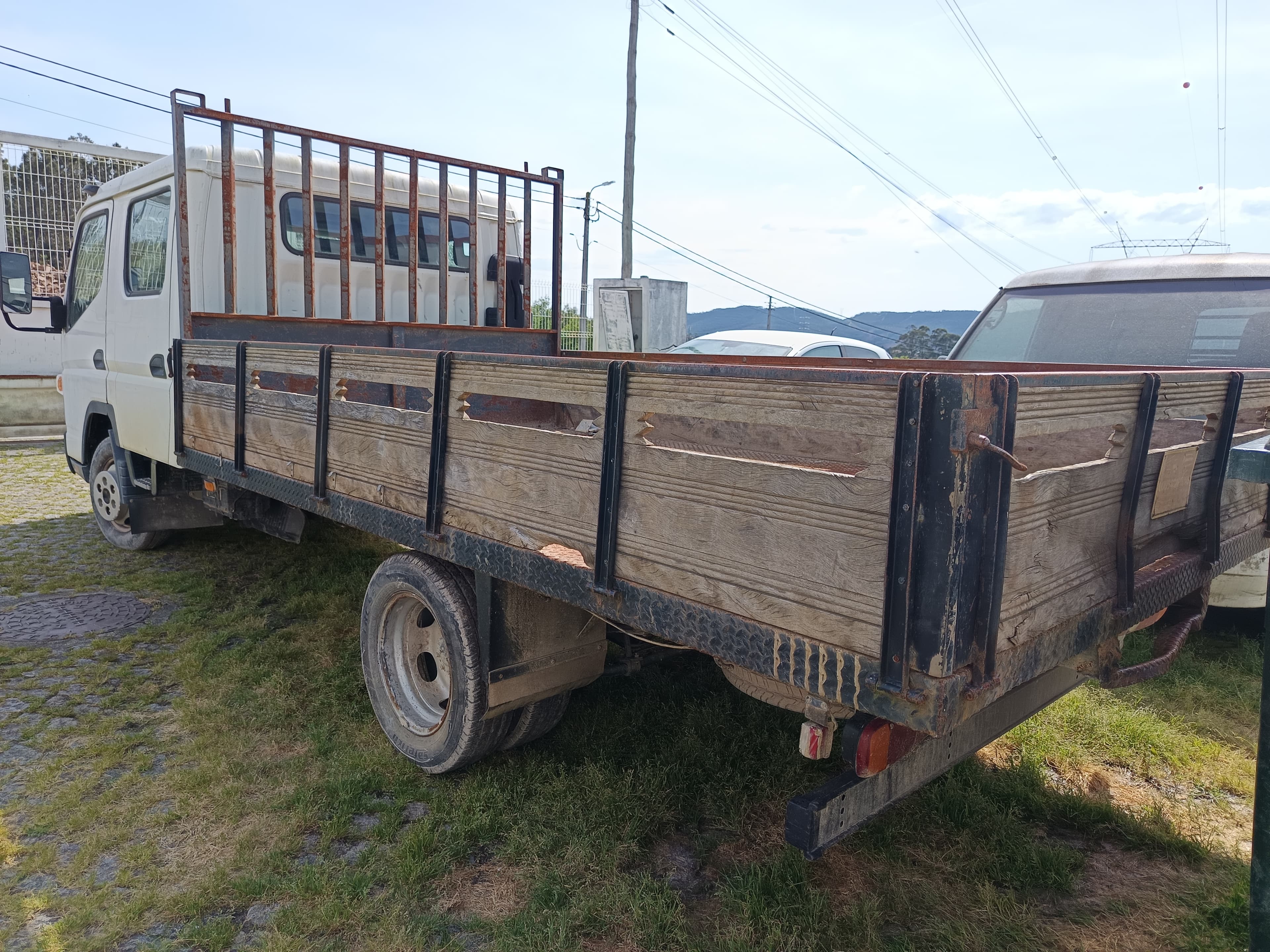 Mitsubishi Fuso · Ano 2015 — imagem 5