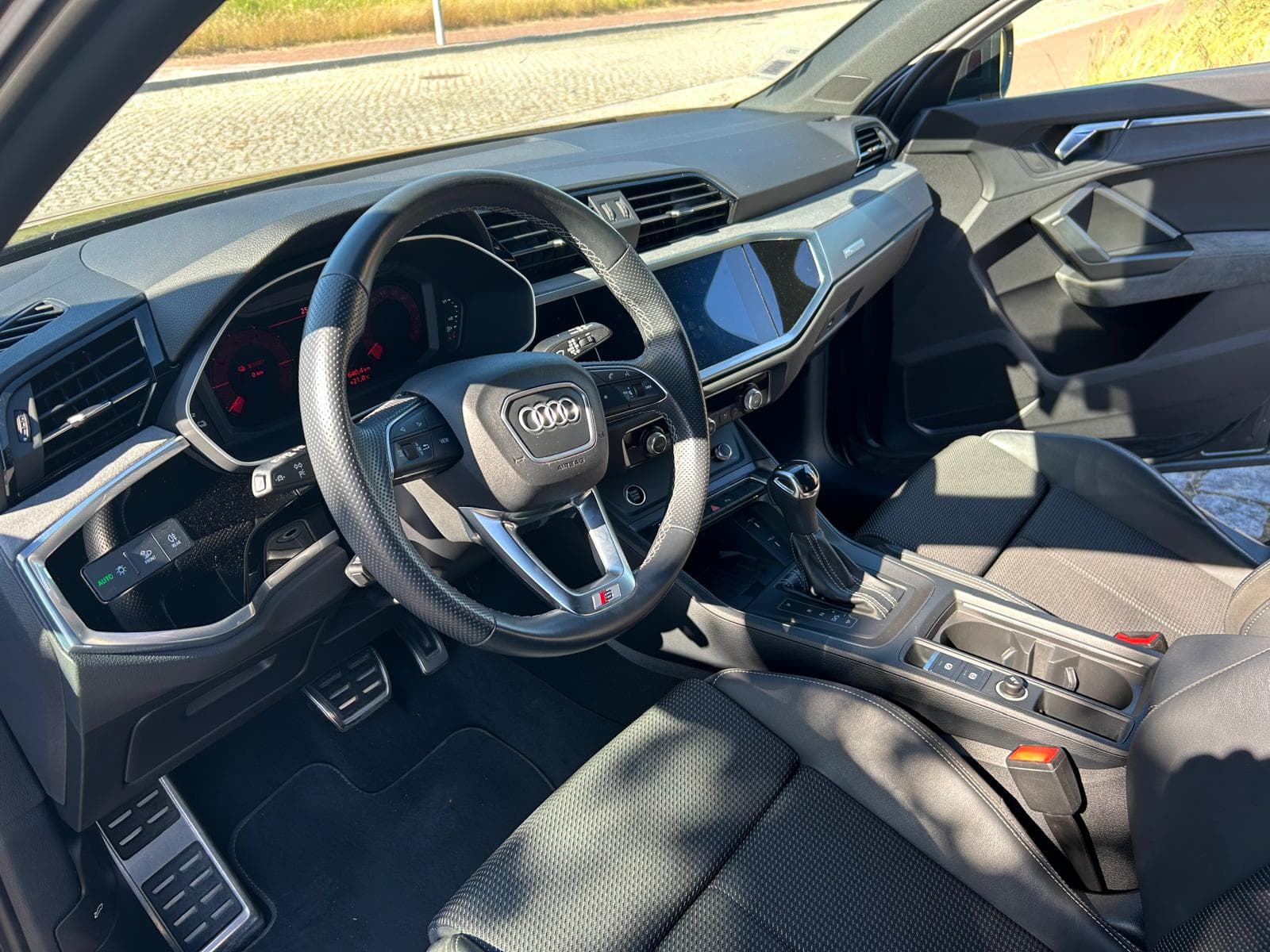 Audi Q3 Sportback E-Tron · Ano 2021 — imagen 2