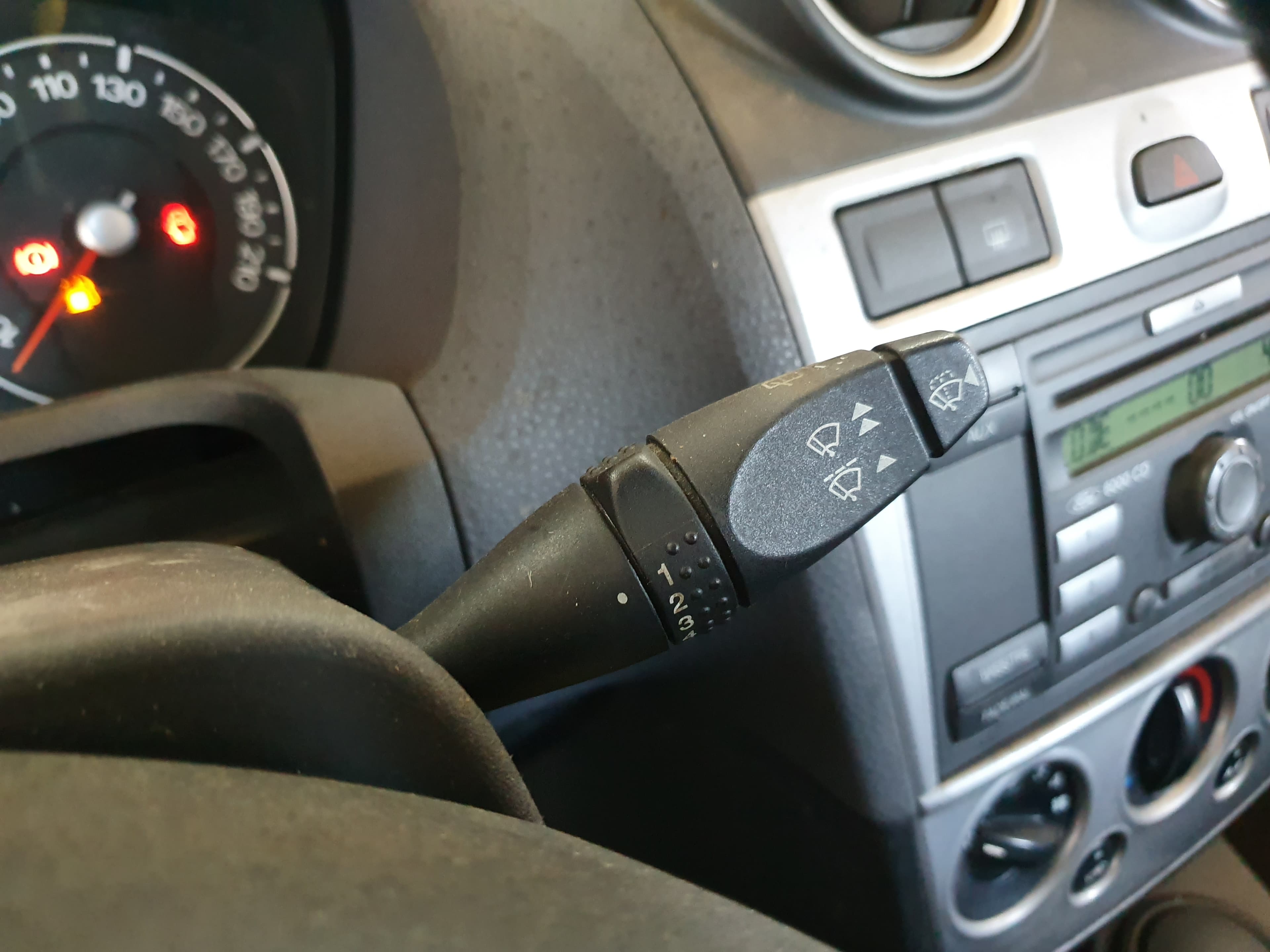 Ford Fiesta · Ano 2008 — imagem 39