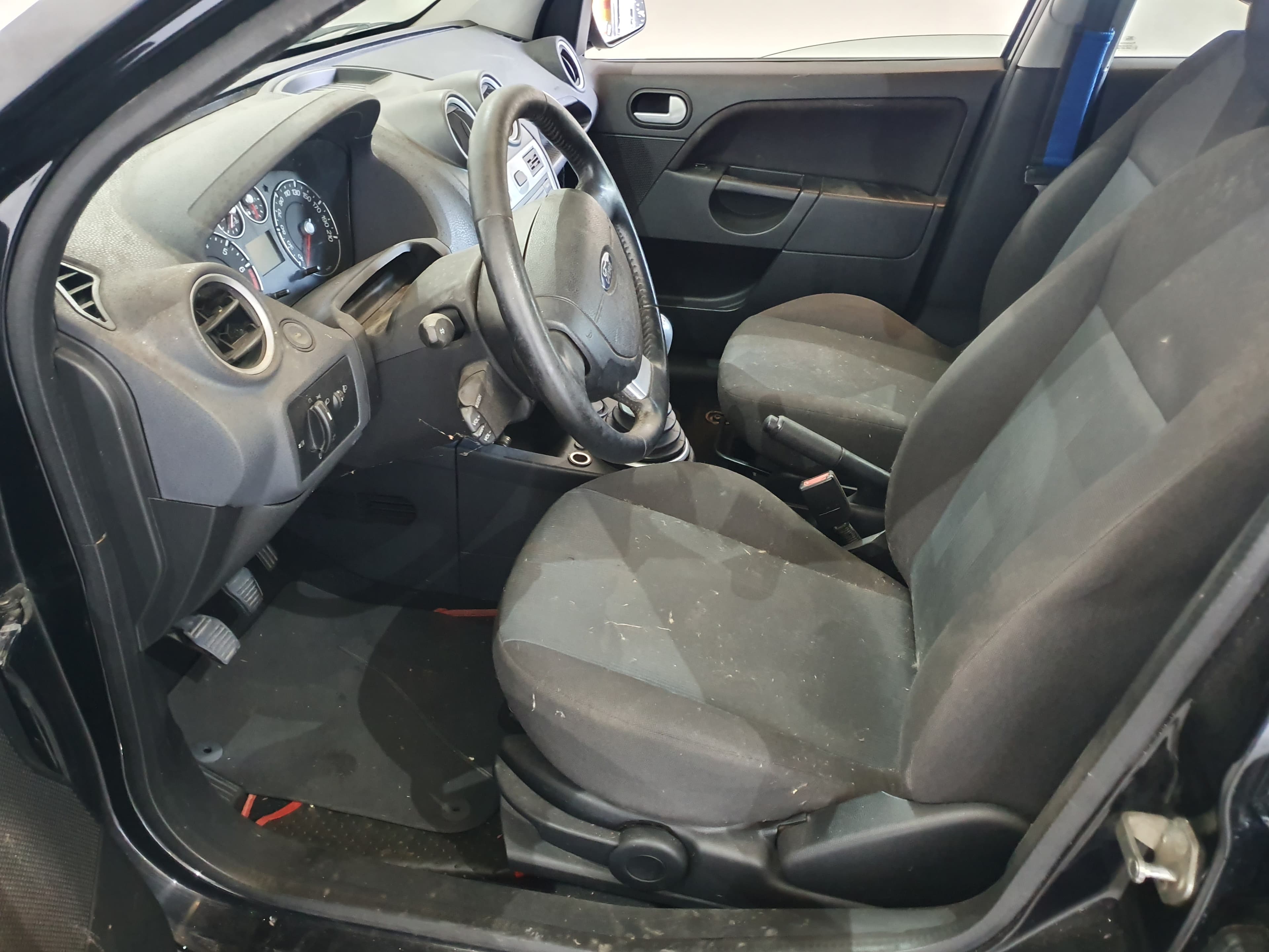 Ford Fiesta · Ano 2008 — imagem 32
