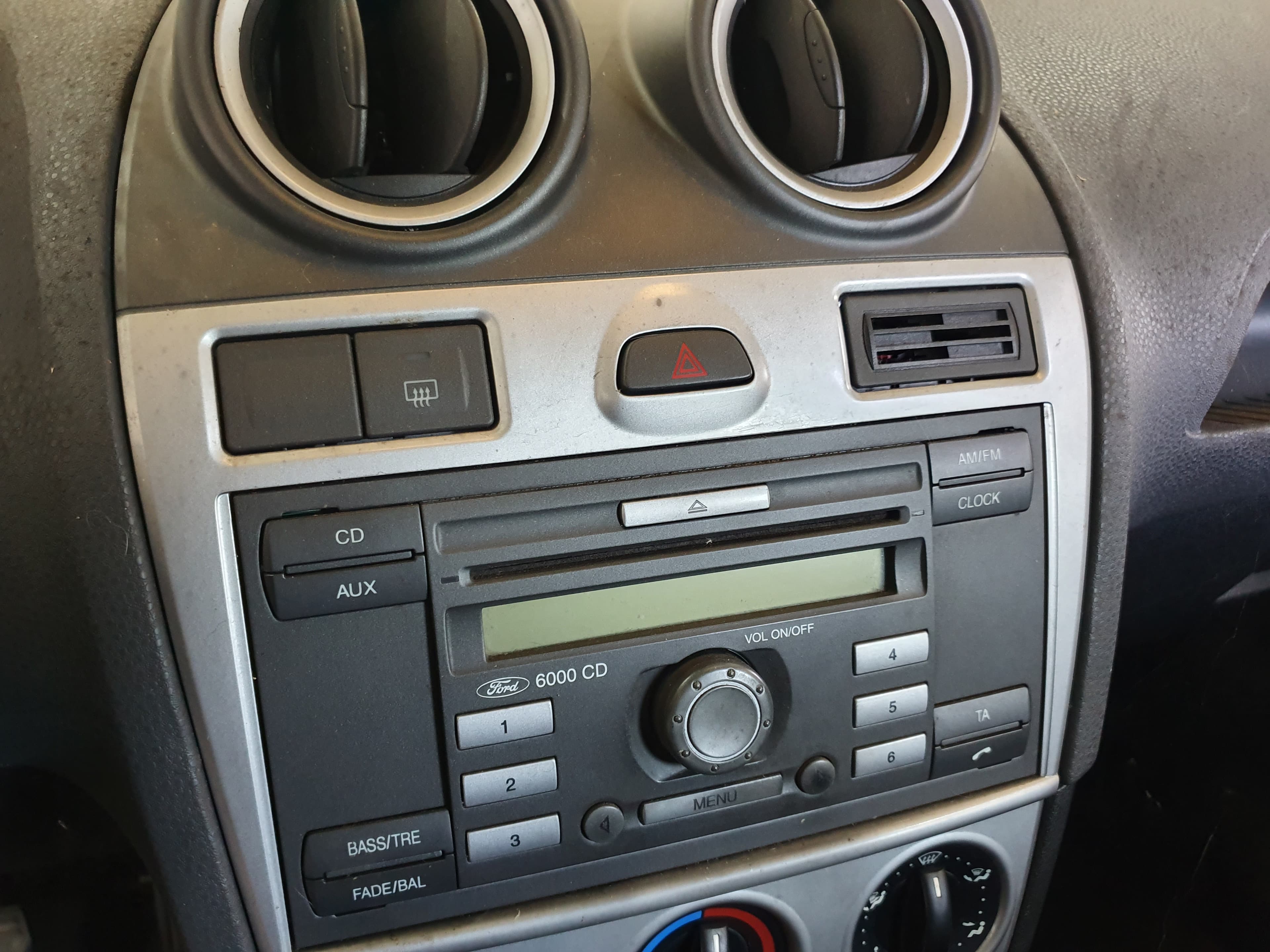Ford Fiesta · Ano 2008 — imagem 36