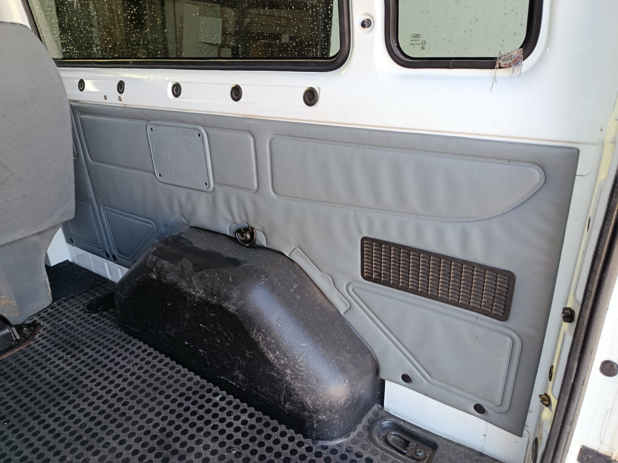 Ford Transit 2.2 TDCI · Ano 2013 — imagem 15