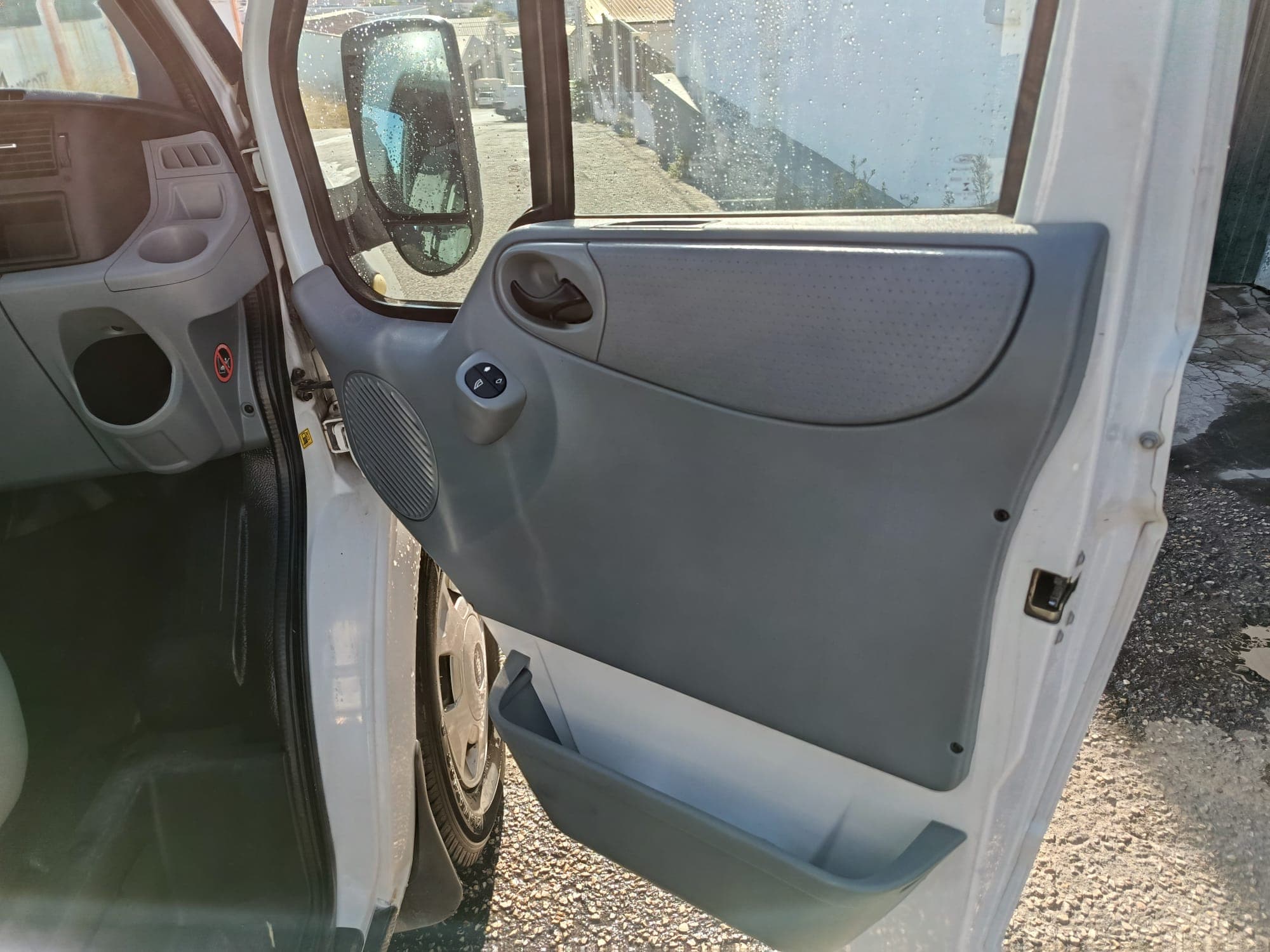 Ford Transit 2.2 TDCI · Ano 2013 — imagem 16