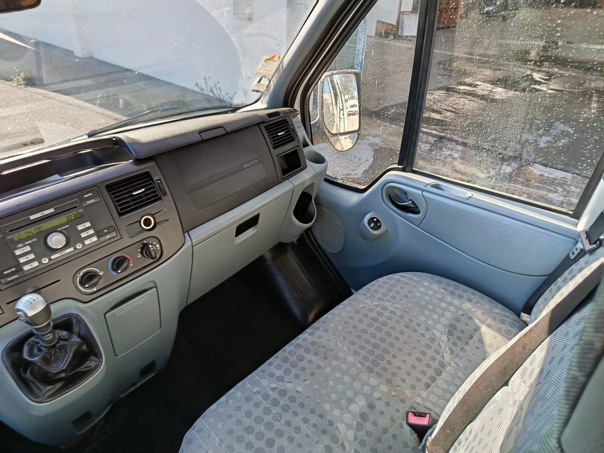 Ford Transit 2.2 TDCI · Ano 2013 — imagem 18