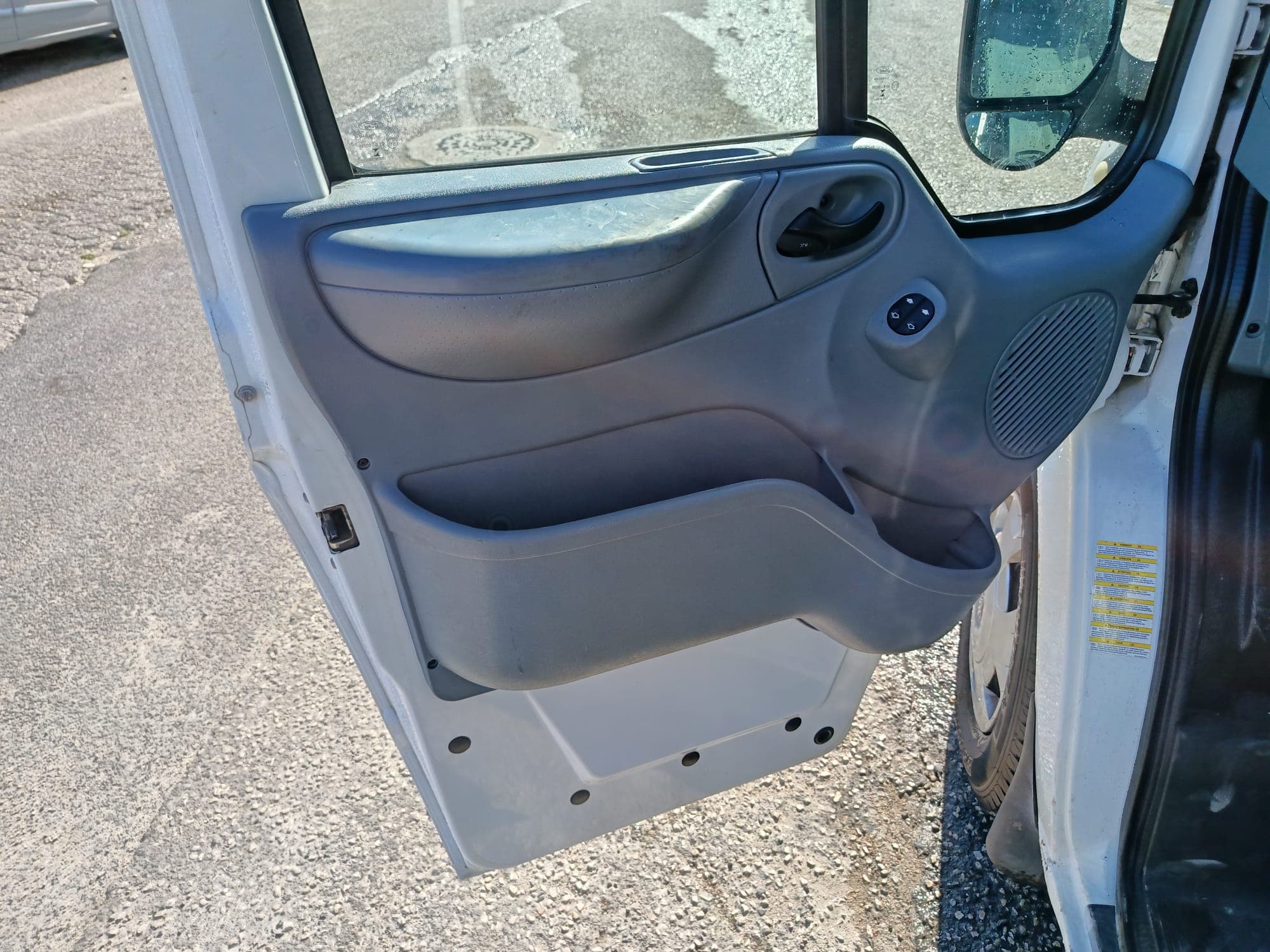 Ford Transit 2.2 TDCI · Ano 2013 — imagem 26
