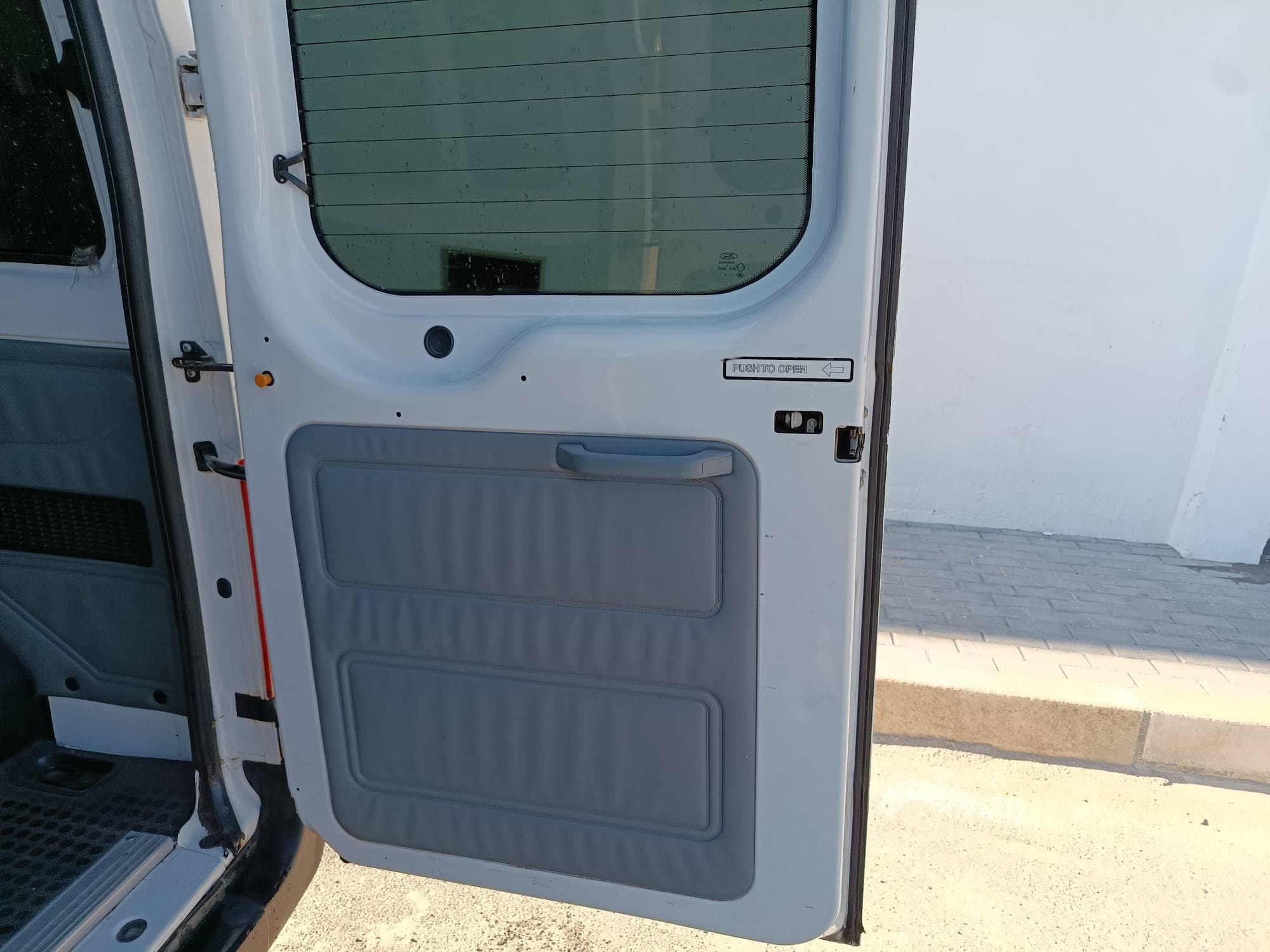 Ford Transit 2.2 TDCI · Ano 2013 — imagem 12