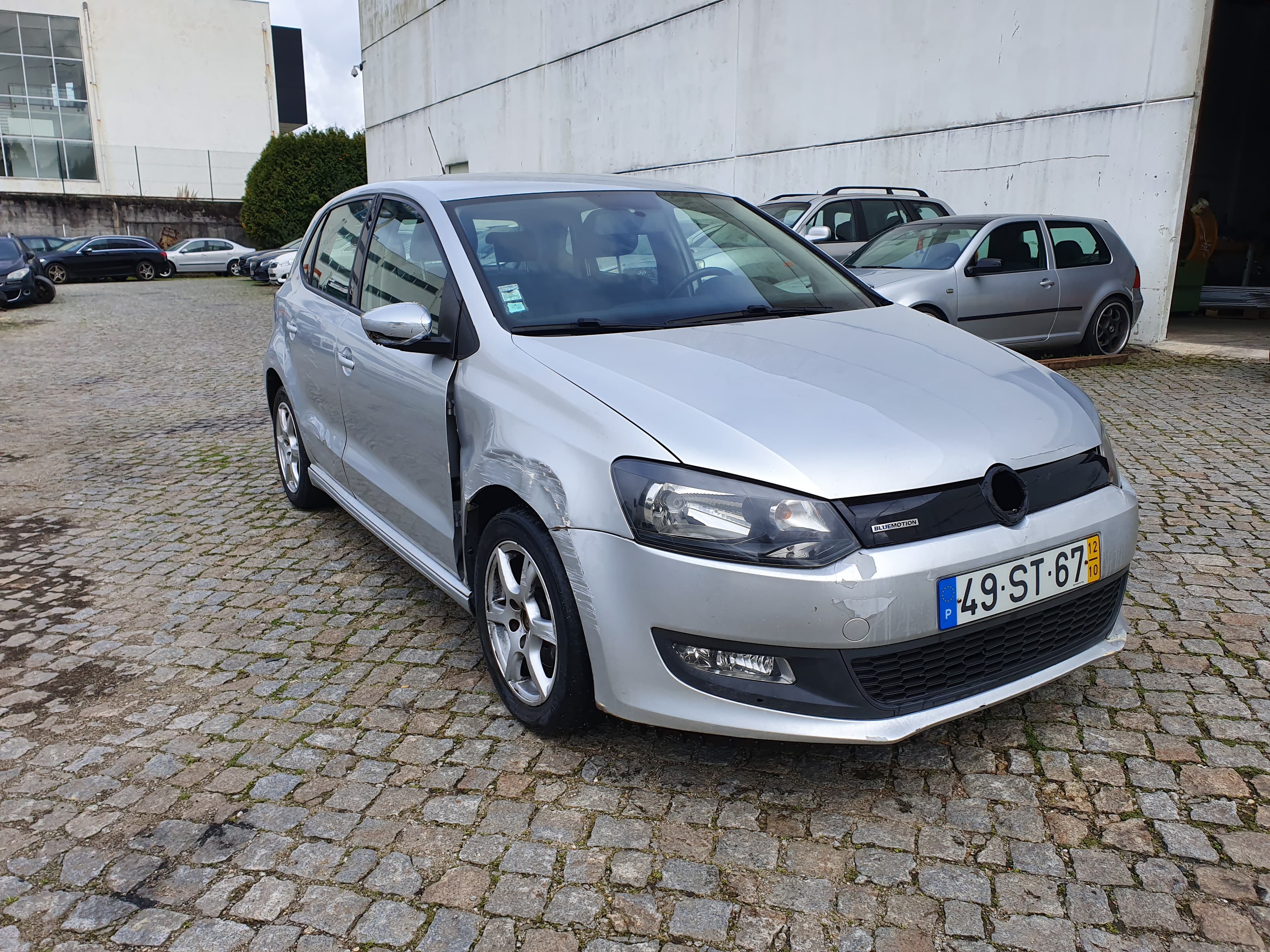 Volkswagen Polo · Ano 2012 — imagem 3