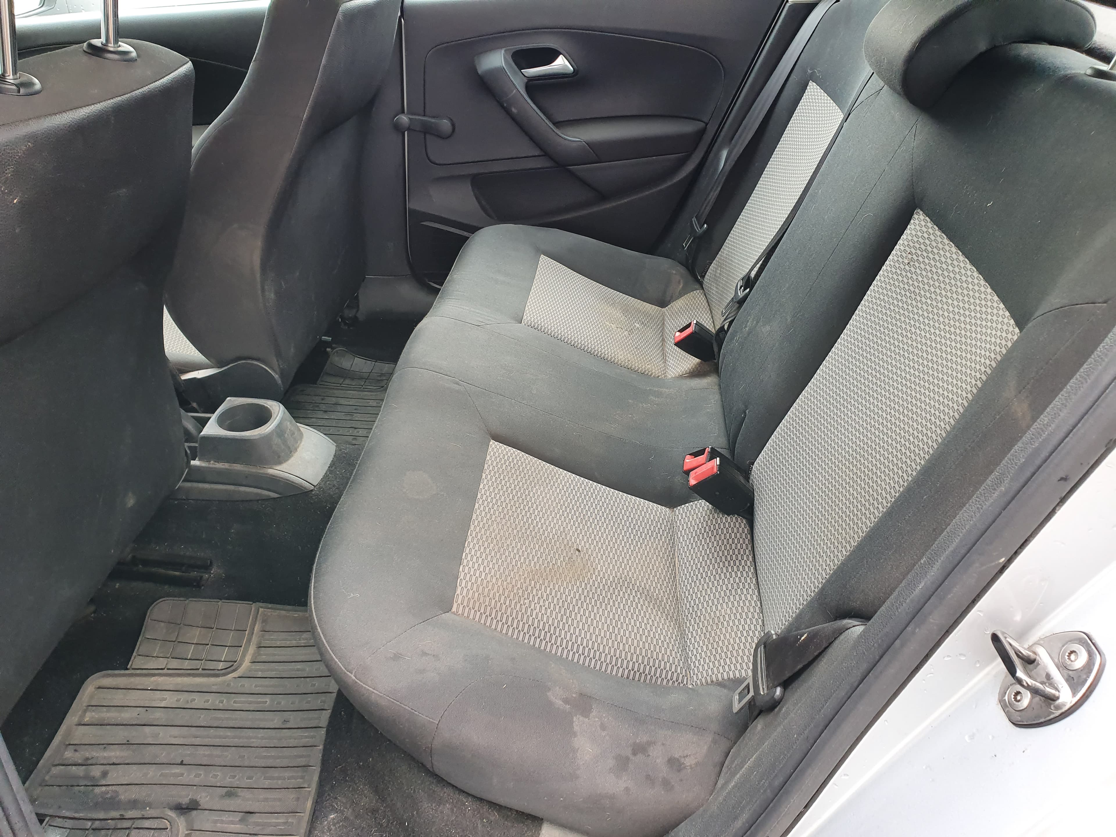 Volkswagen Polo · Ano 2012 — imagem 23