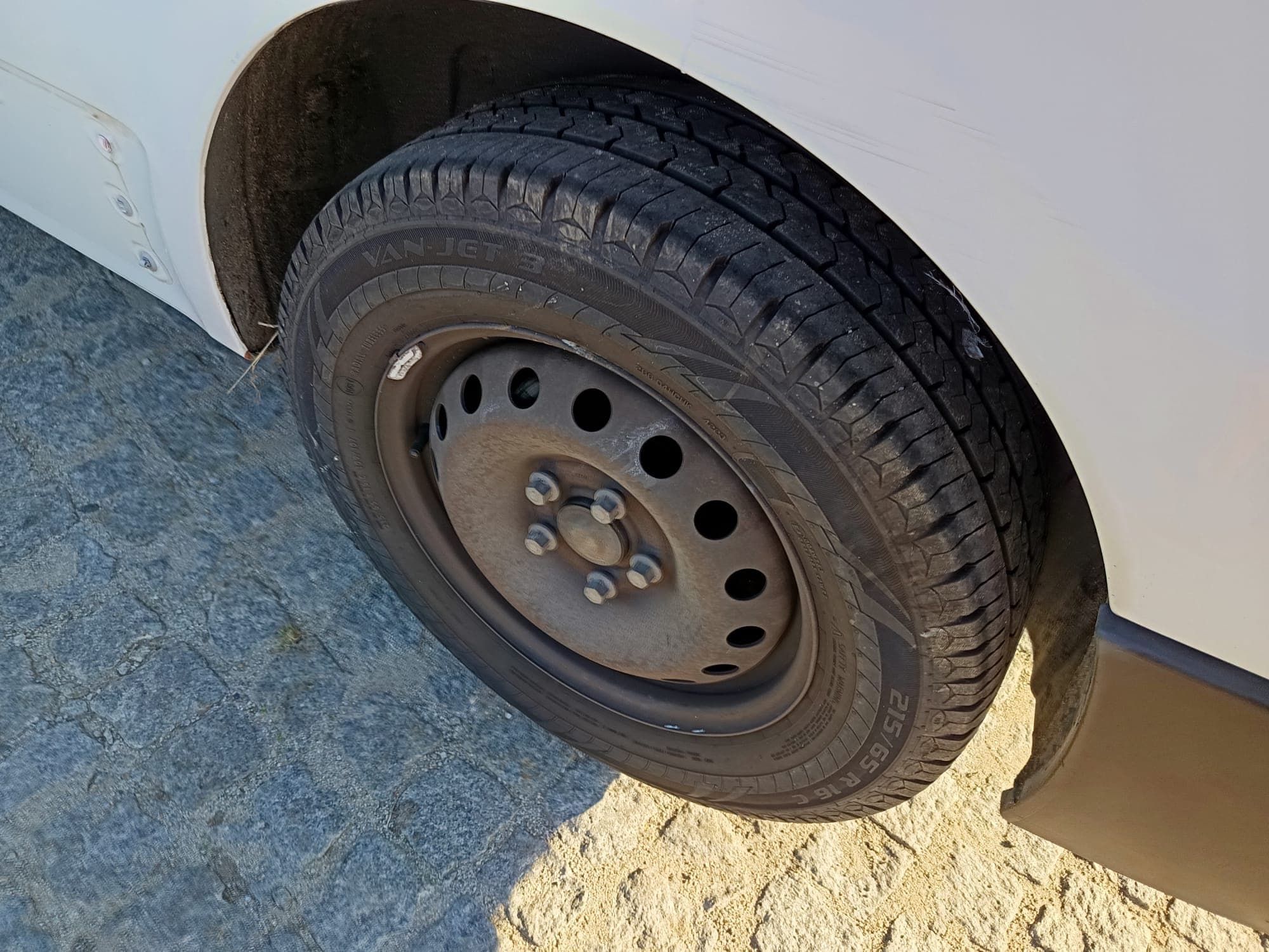 Renault Trafic Caixa 2.0 DCI · Ano 2013 — imagem 13