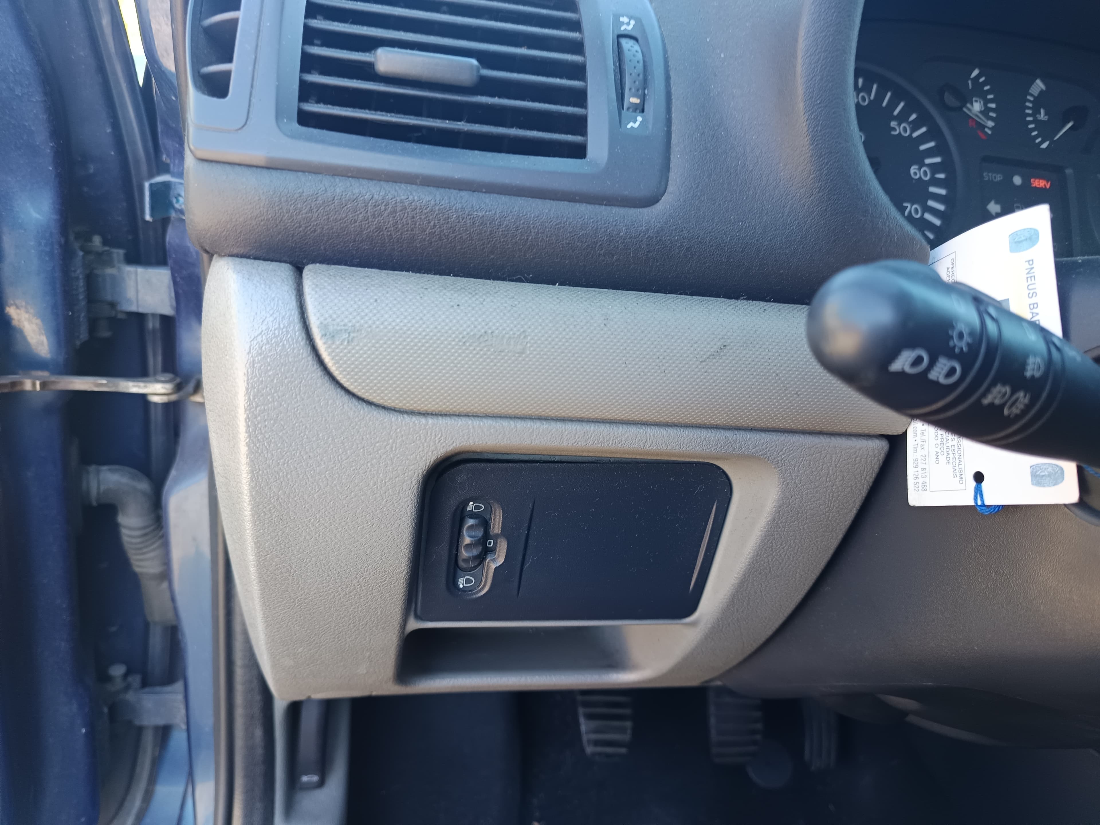Renault Clio · Ano 2002 — imagem 42