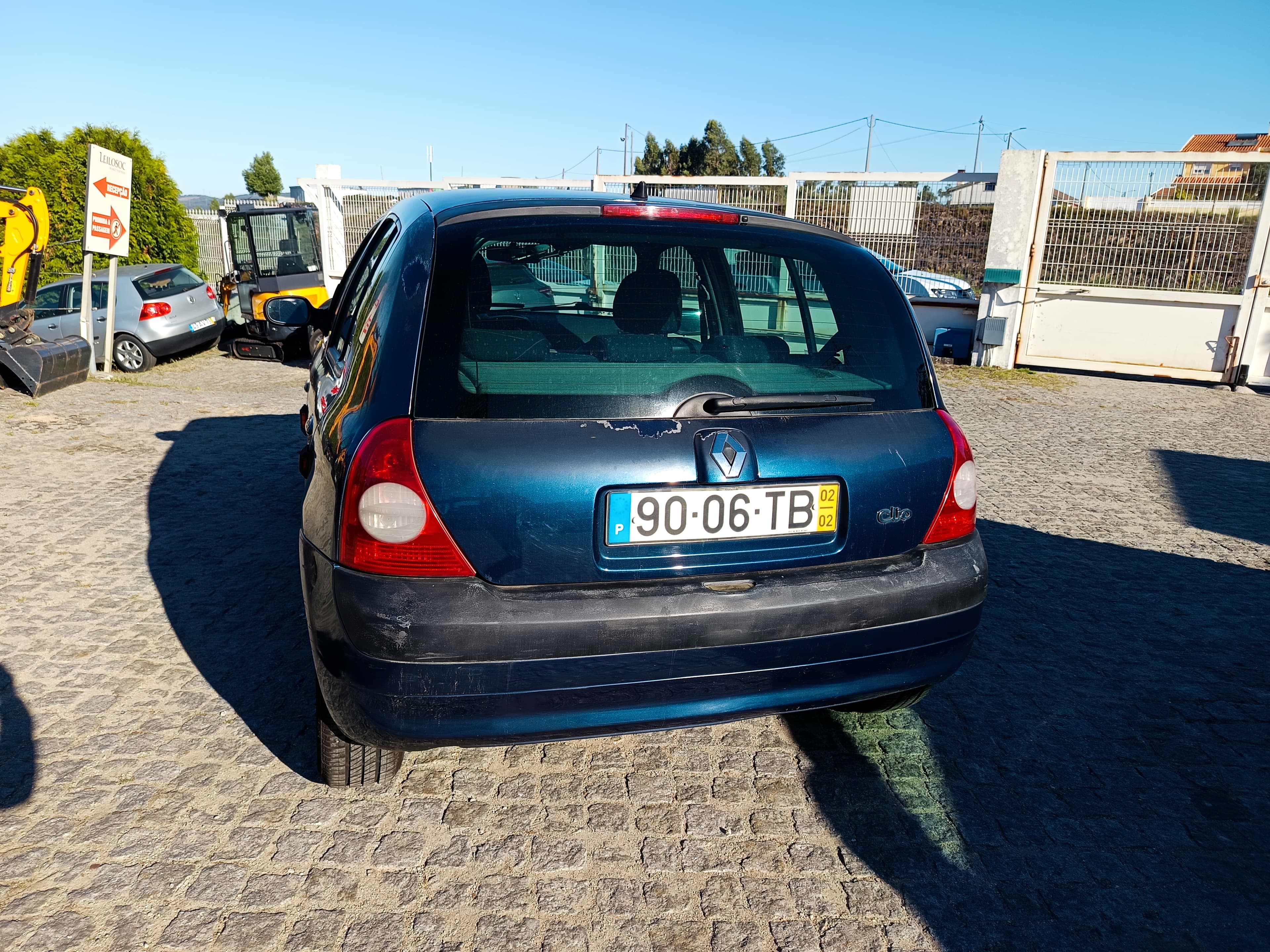 Renault Clio · Ano 2002 — imagem 5