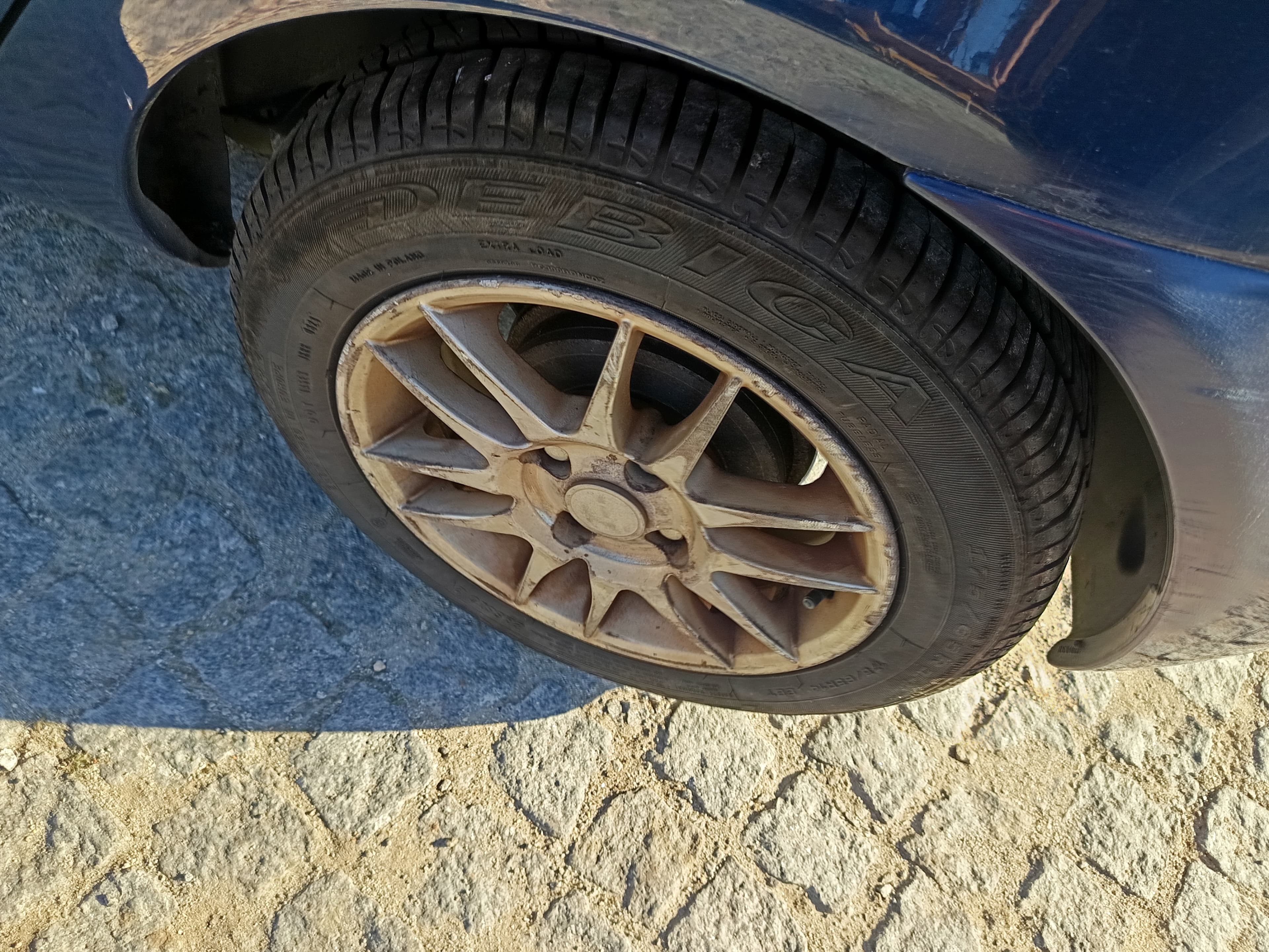 Renault Clio · Ano 2002 — imagem 12