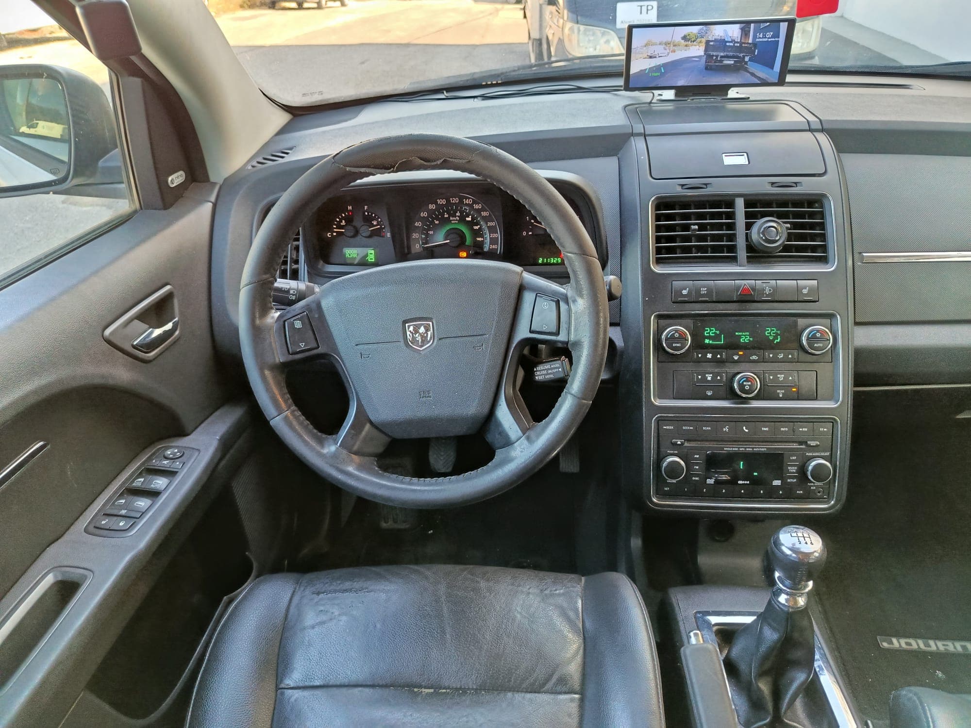 Dodge Journey · Ano 2009 — imagem 17