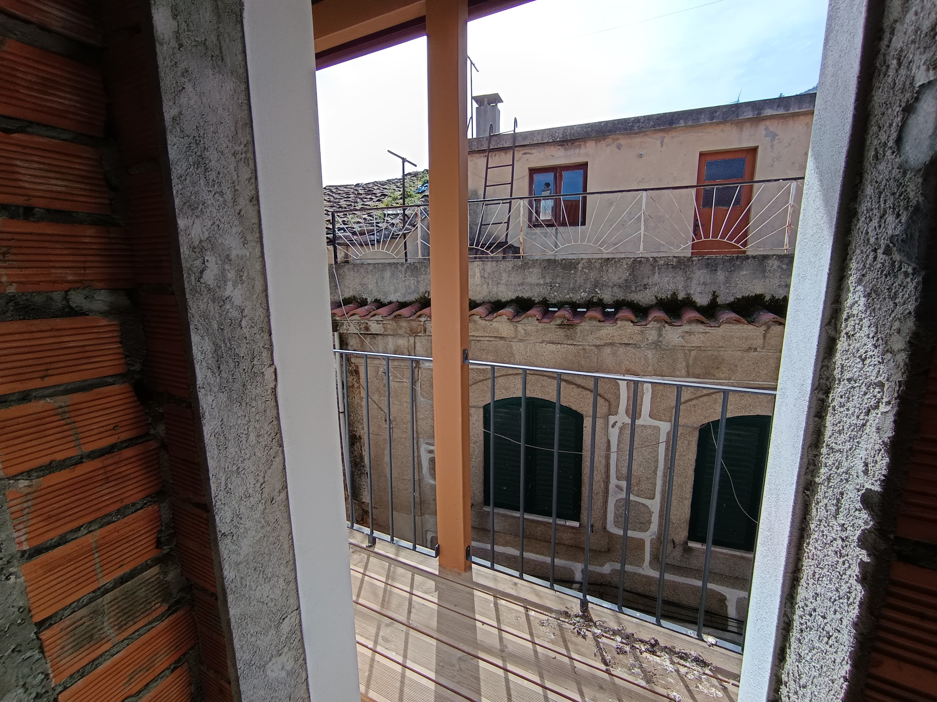 Edifício com 3 Pisos · Tabuaço — imagen 21