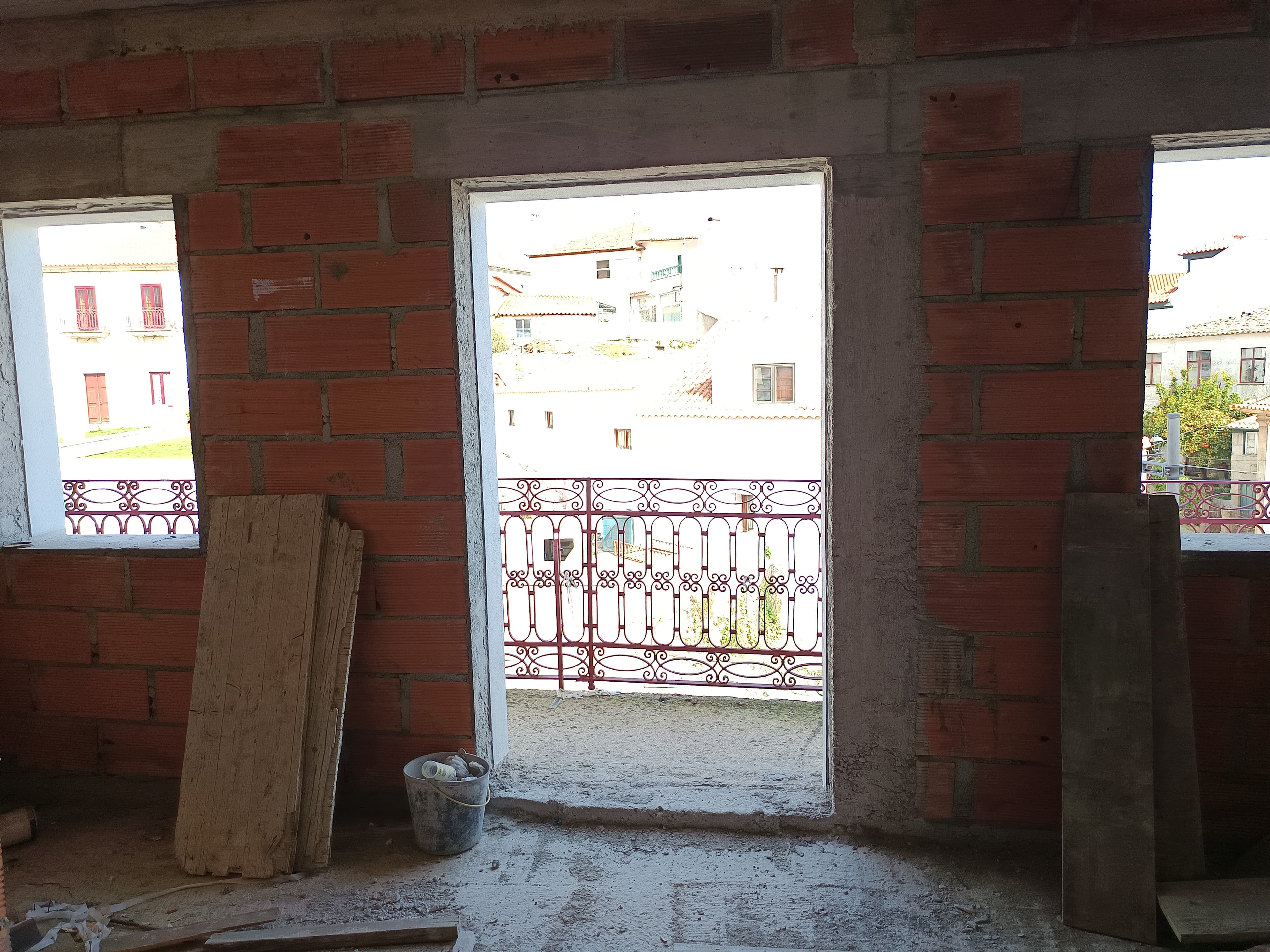 Edifício com 3 Pisos · Tabuaço — imagen 25