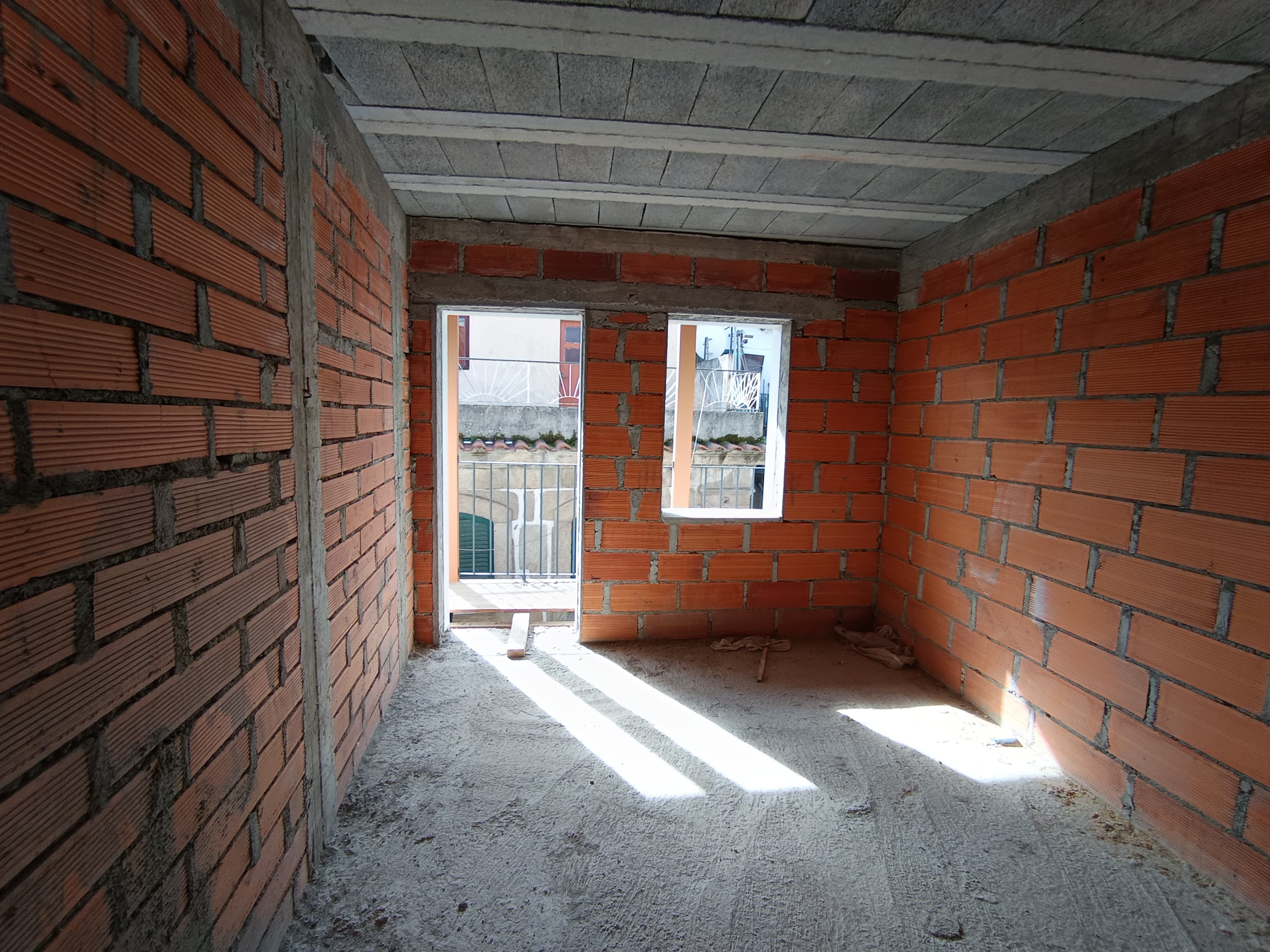 Edifício com 3 Pisos · Tabuaço — imagen 20