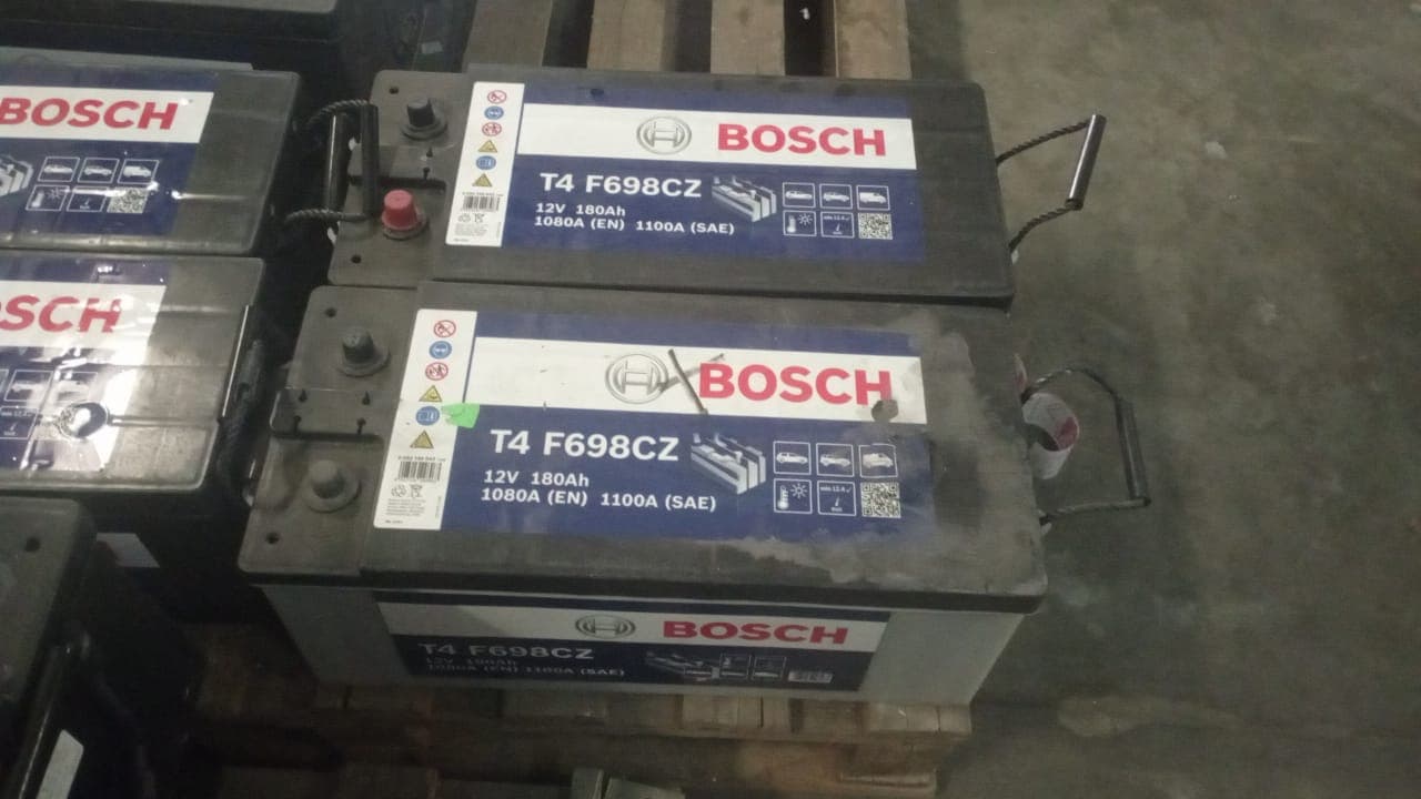 3 - Bateria Bosch 180Ah