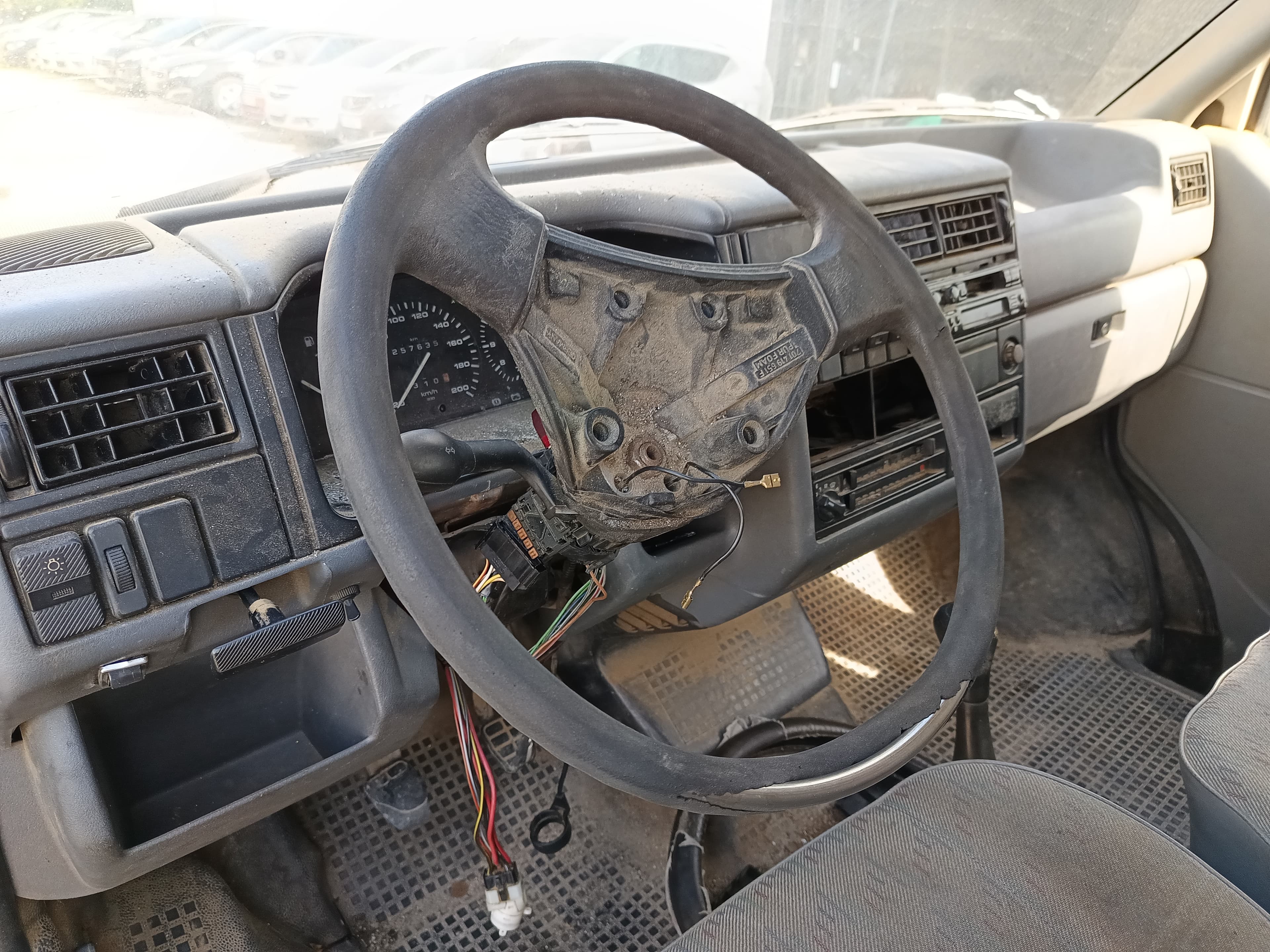 Volkswagen Transporter T4 · Ano 1996 — image 23