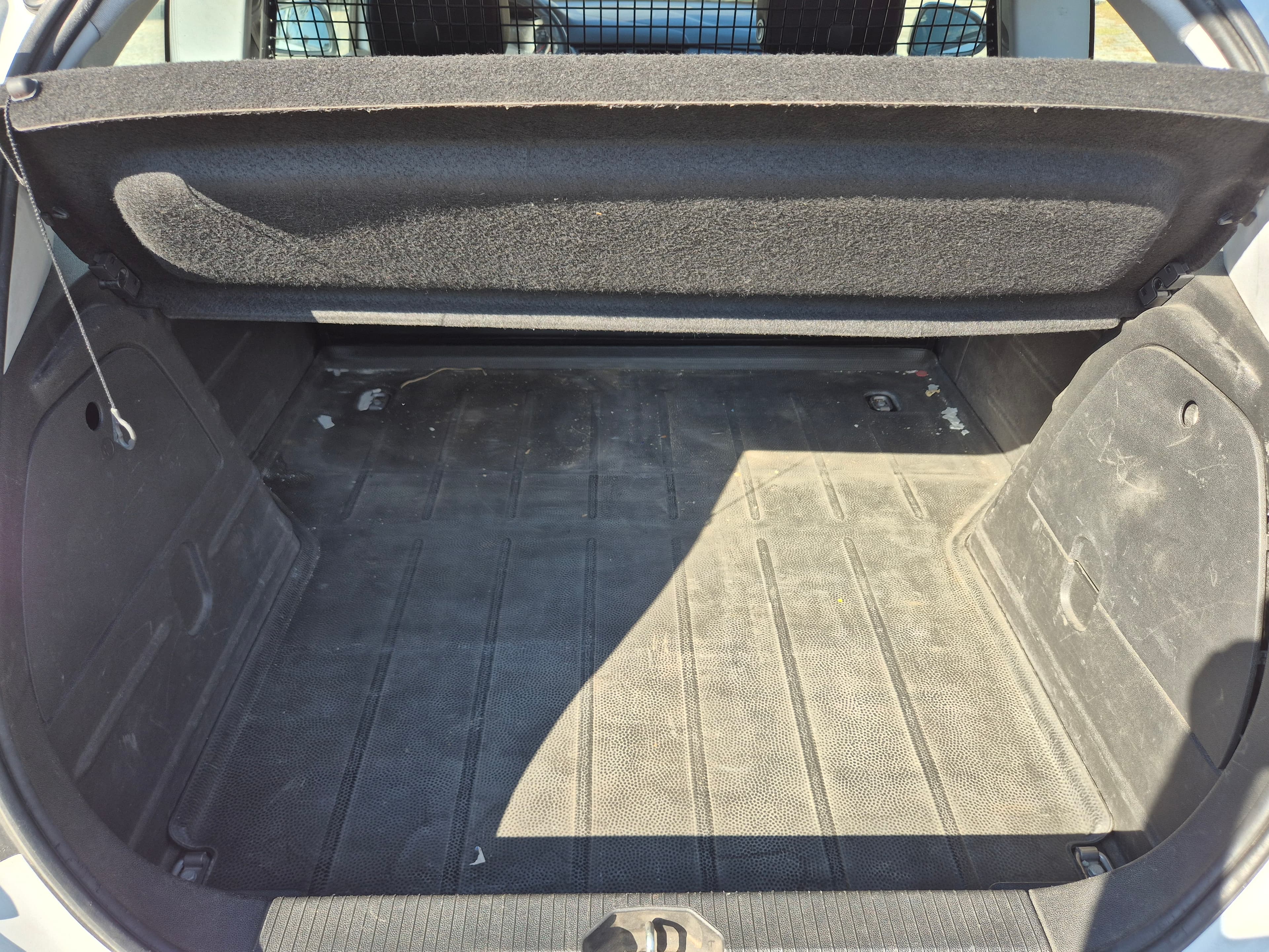 Opel Corsa E Van · Ano 2016 — image 8