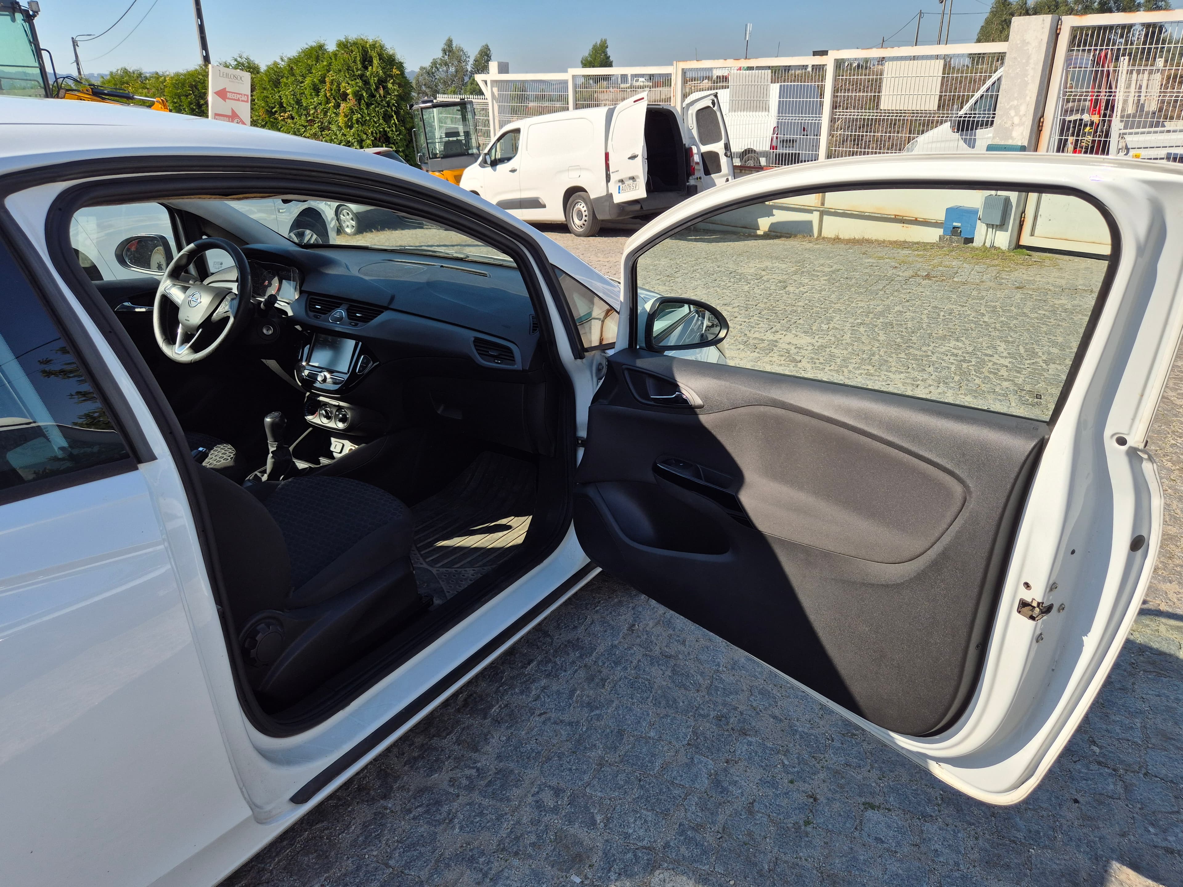 Opel Corsa E Van · Ano 2016 — image 18