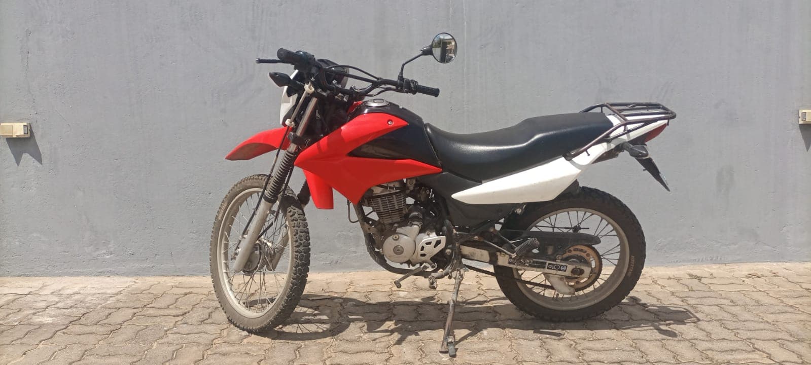 Motorizada  Honda XL 125L — imagem 1