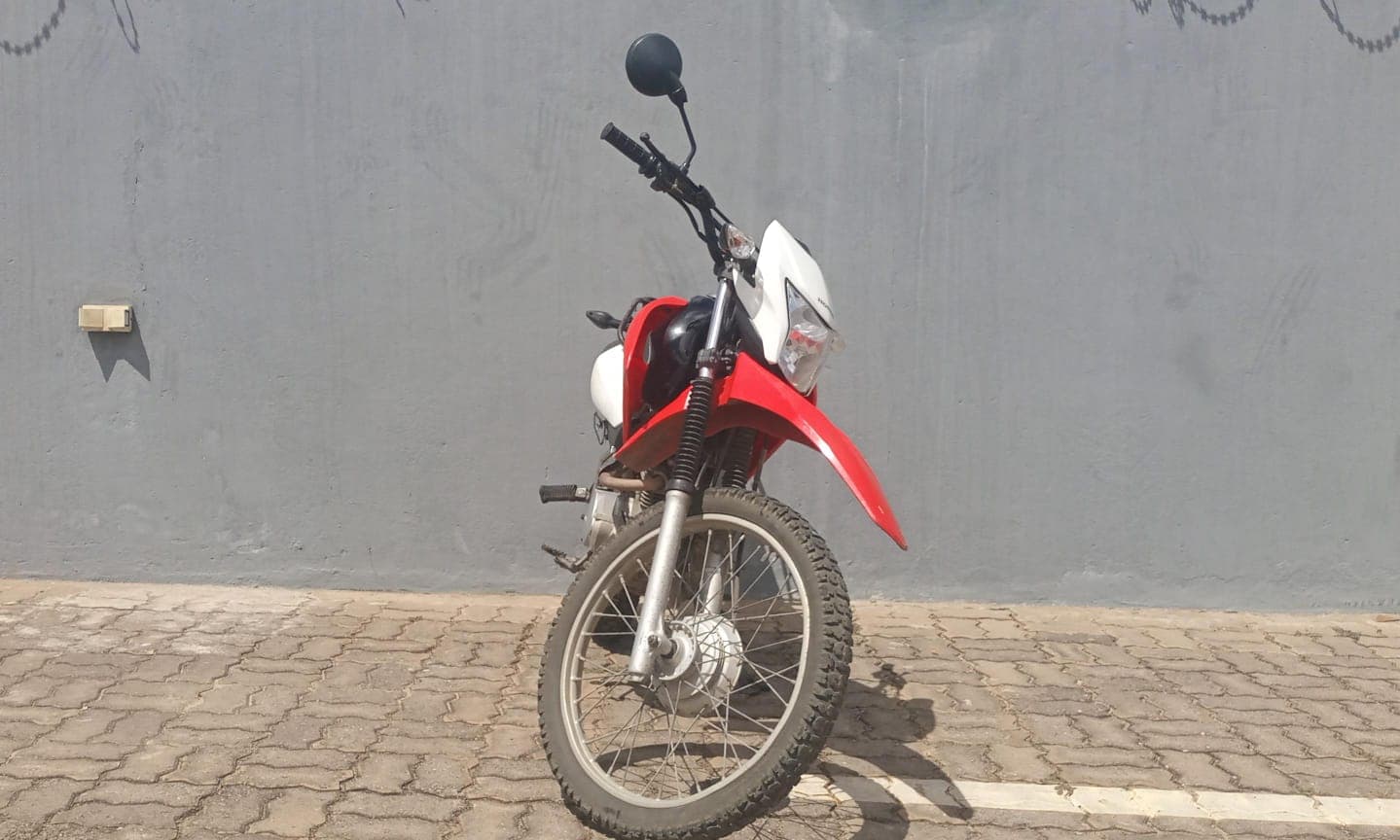 Motorizada  Honda XL 125L — imagem 3