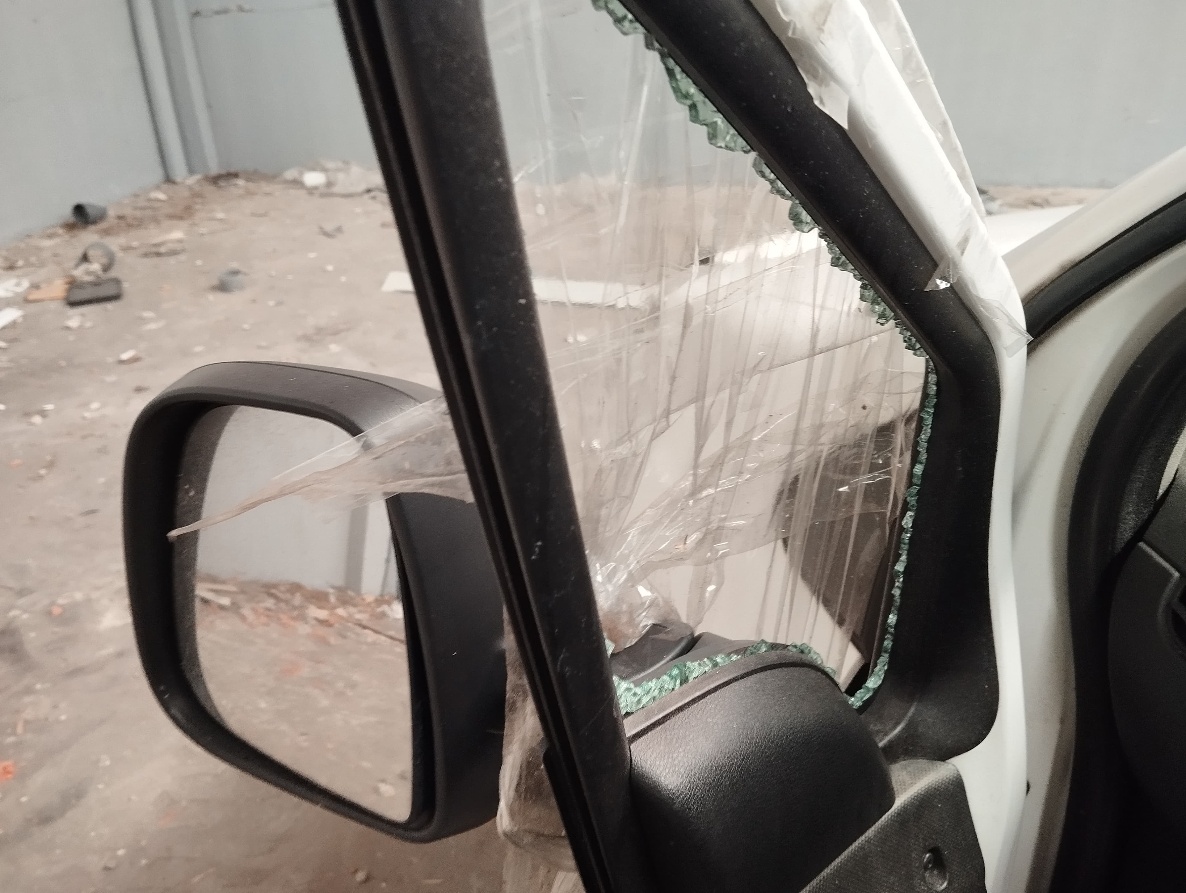 Citroën Berlingo 1.6 HDi · Ano 2016 — image 14