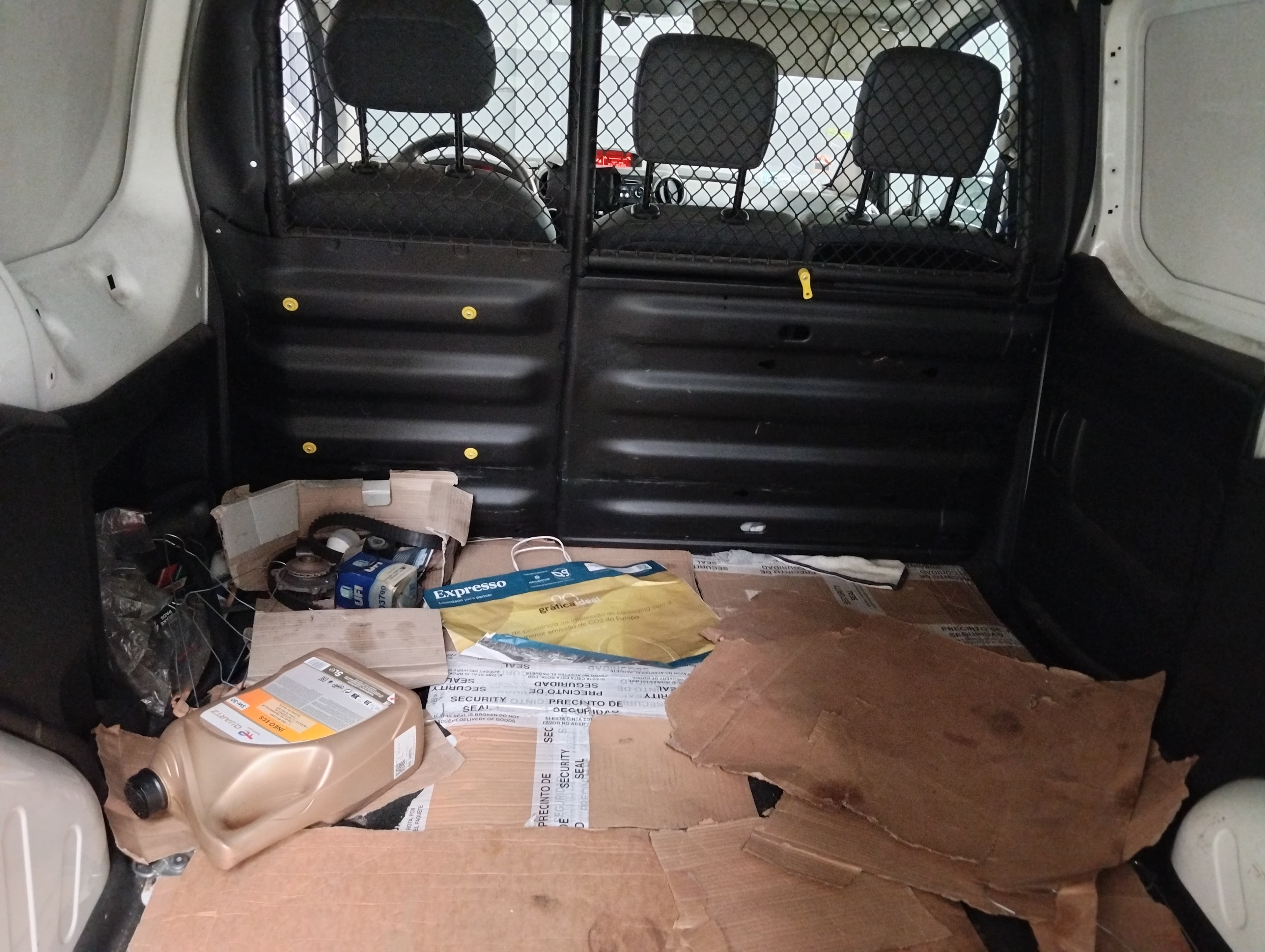 Citroën Berlingo 1.6 HDi · Ano 2016 — image 21