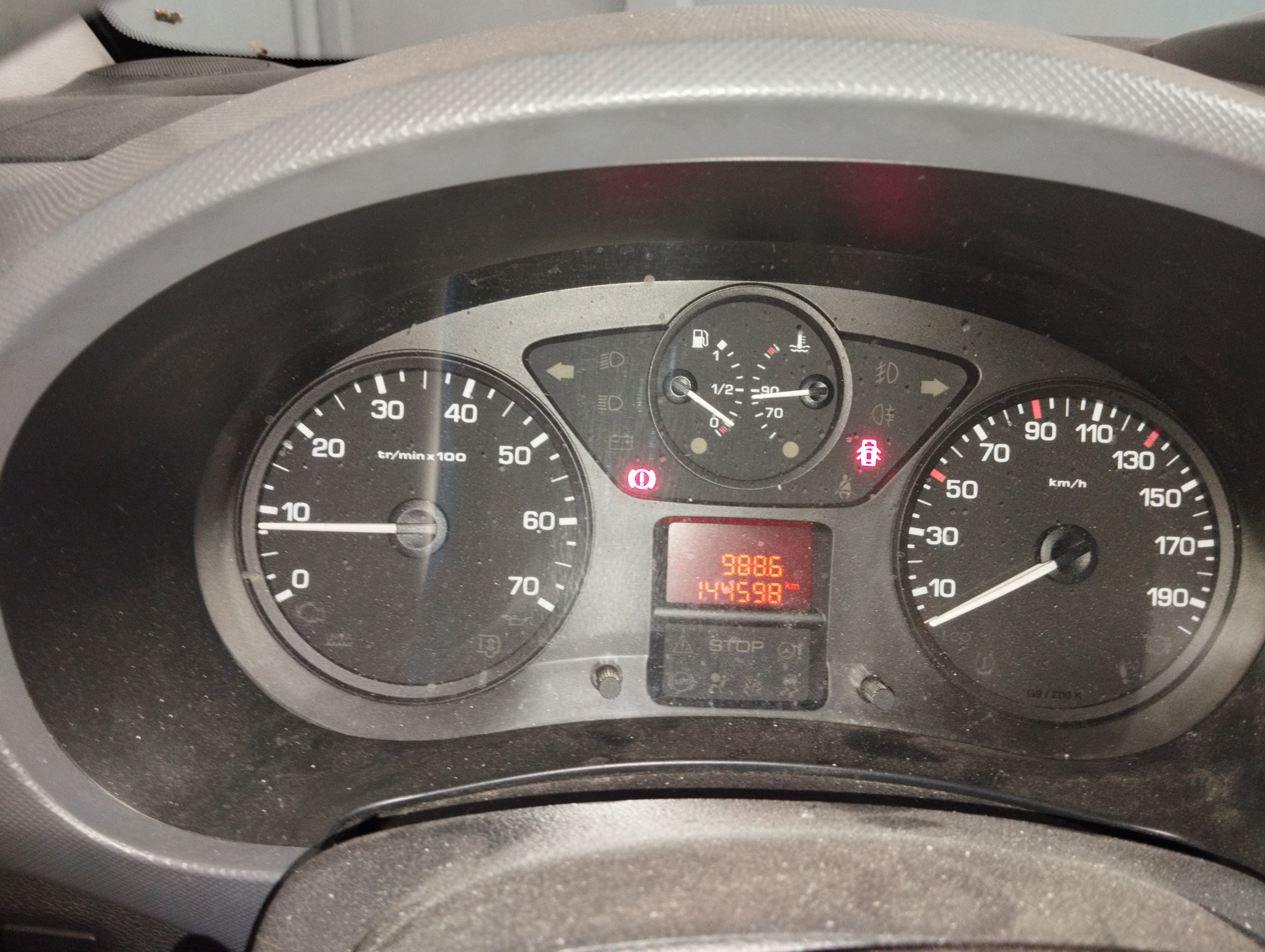 Citroën Berlingo 1.6 HDi · Ano 2016 — image 20