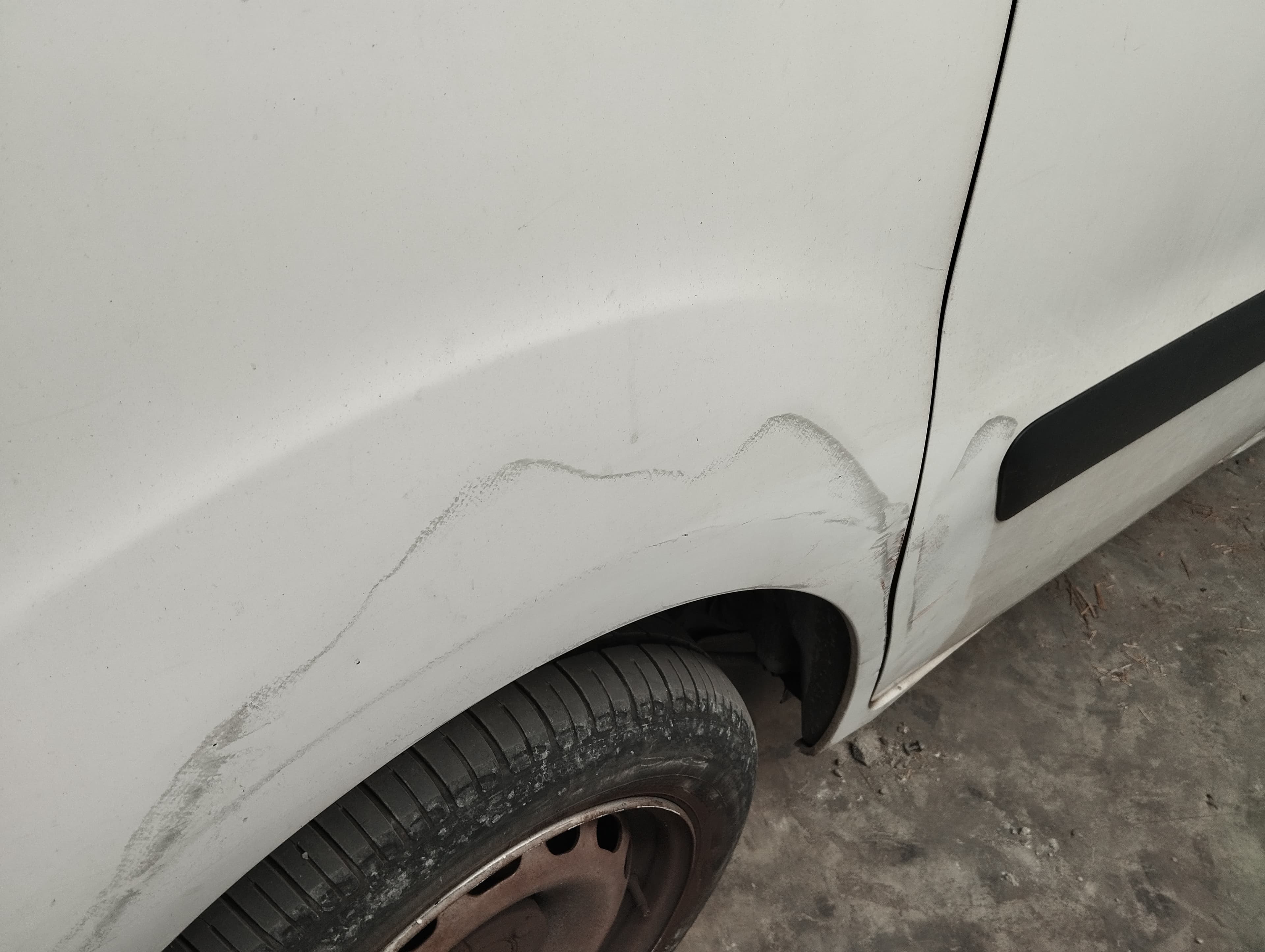 Citroën Berlingo 1.6 HDi · Ano 2016 — image 9