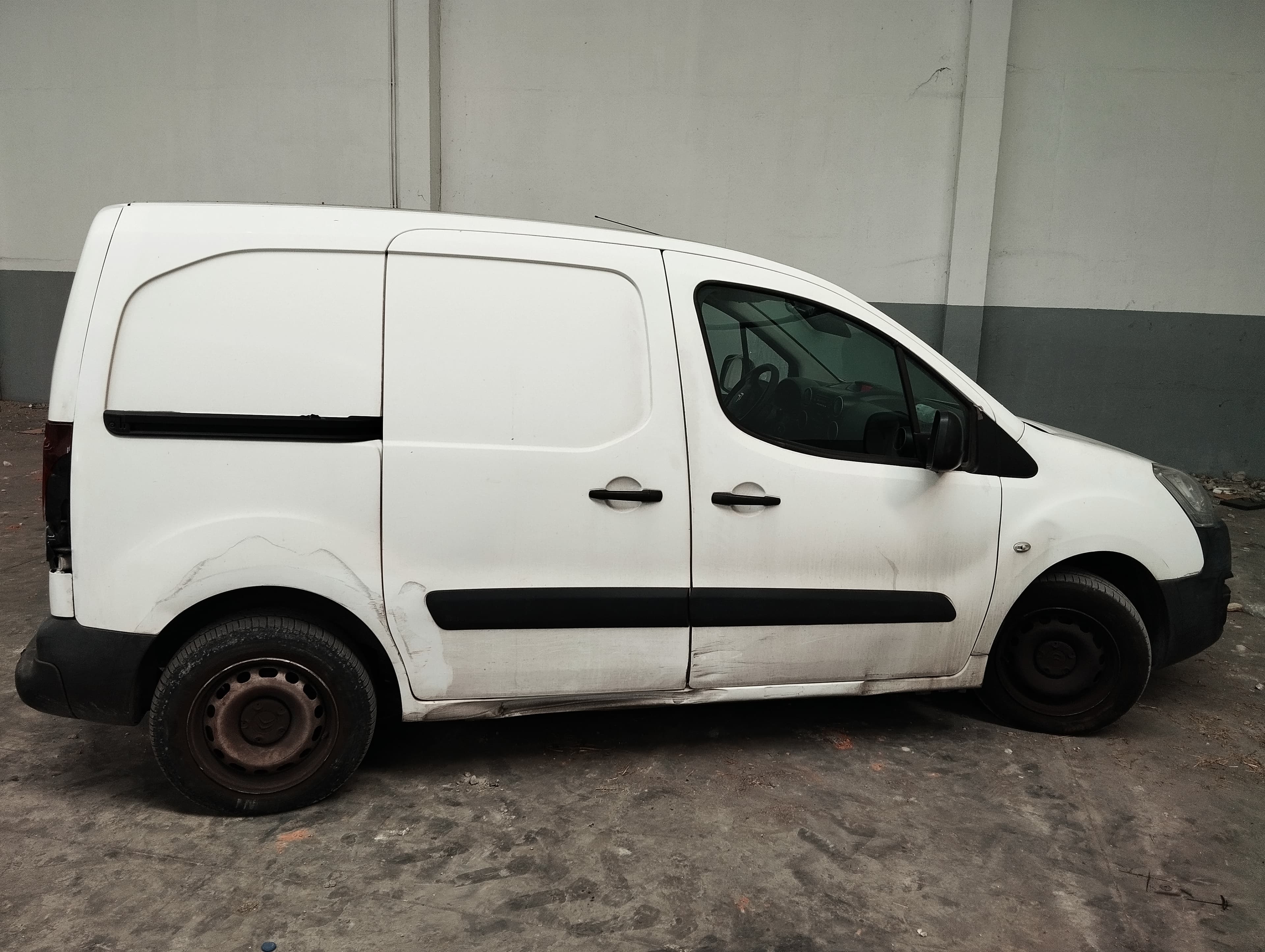 Citroën Berlingo 1.6 HDi · Ano 2016 — image 4