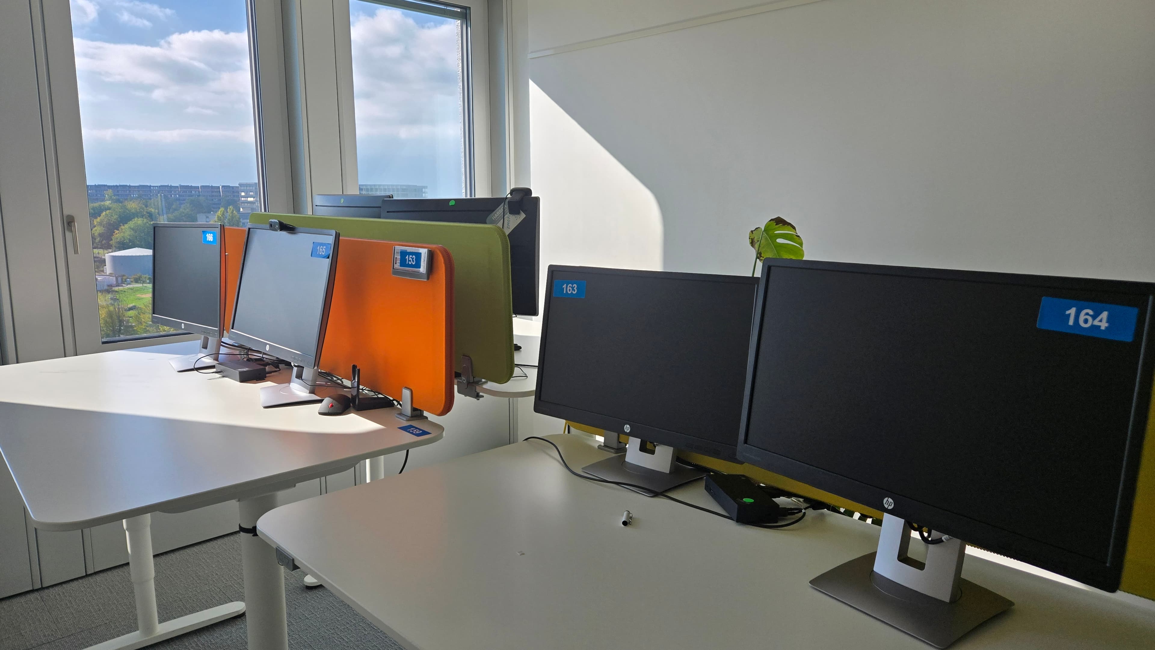 Ensemble de postes de travail électriques — imagen 5