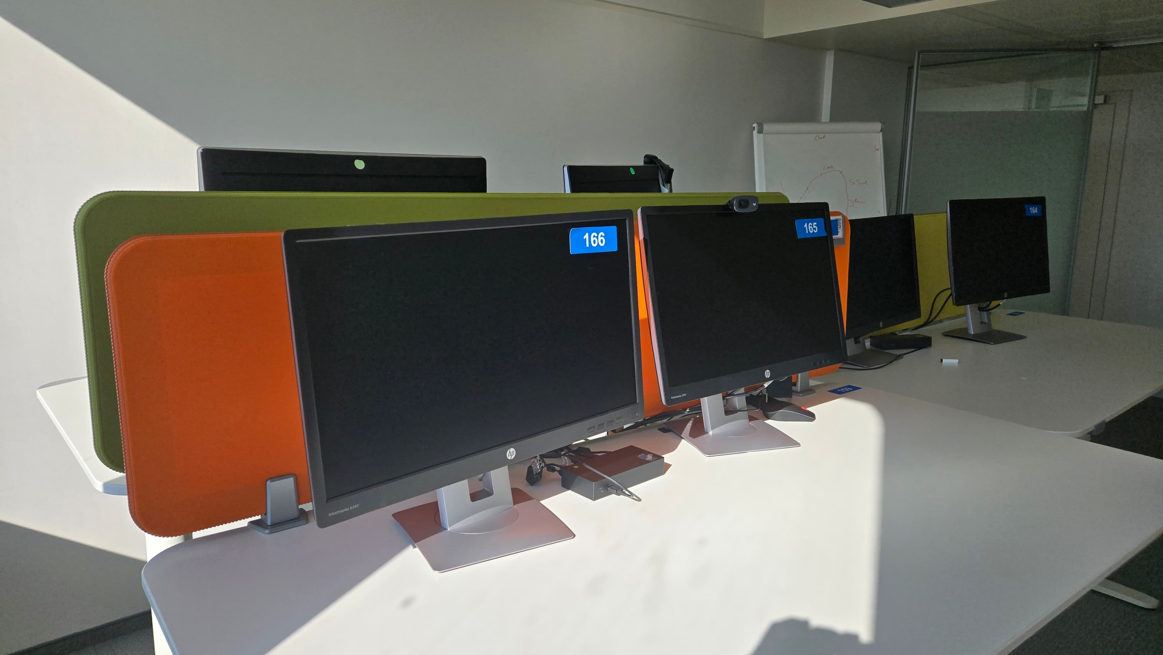 Ensemble de postes de travail électriques — imagen 2