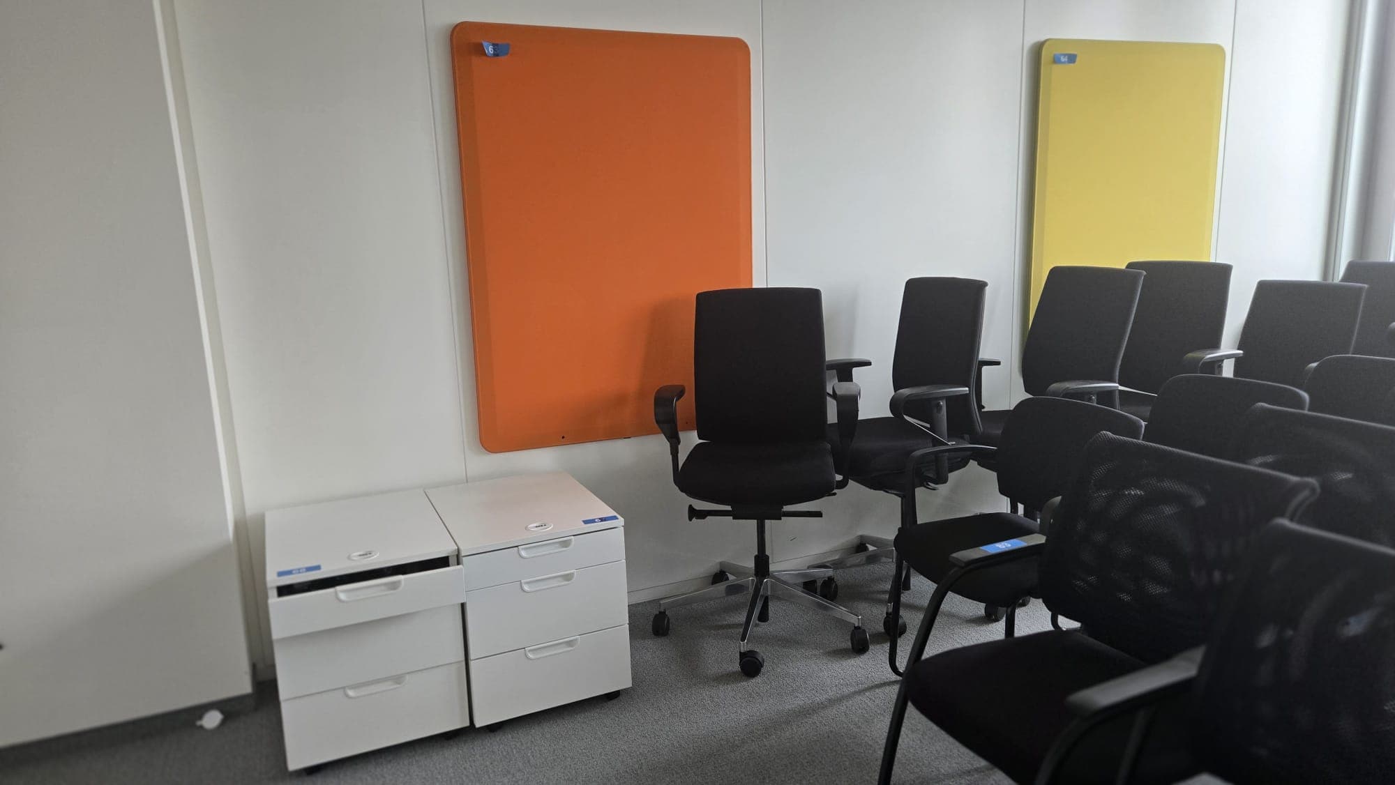 Ensemble complet de mobilier de bureau — imagem 4