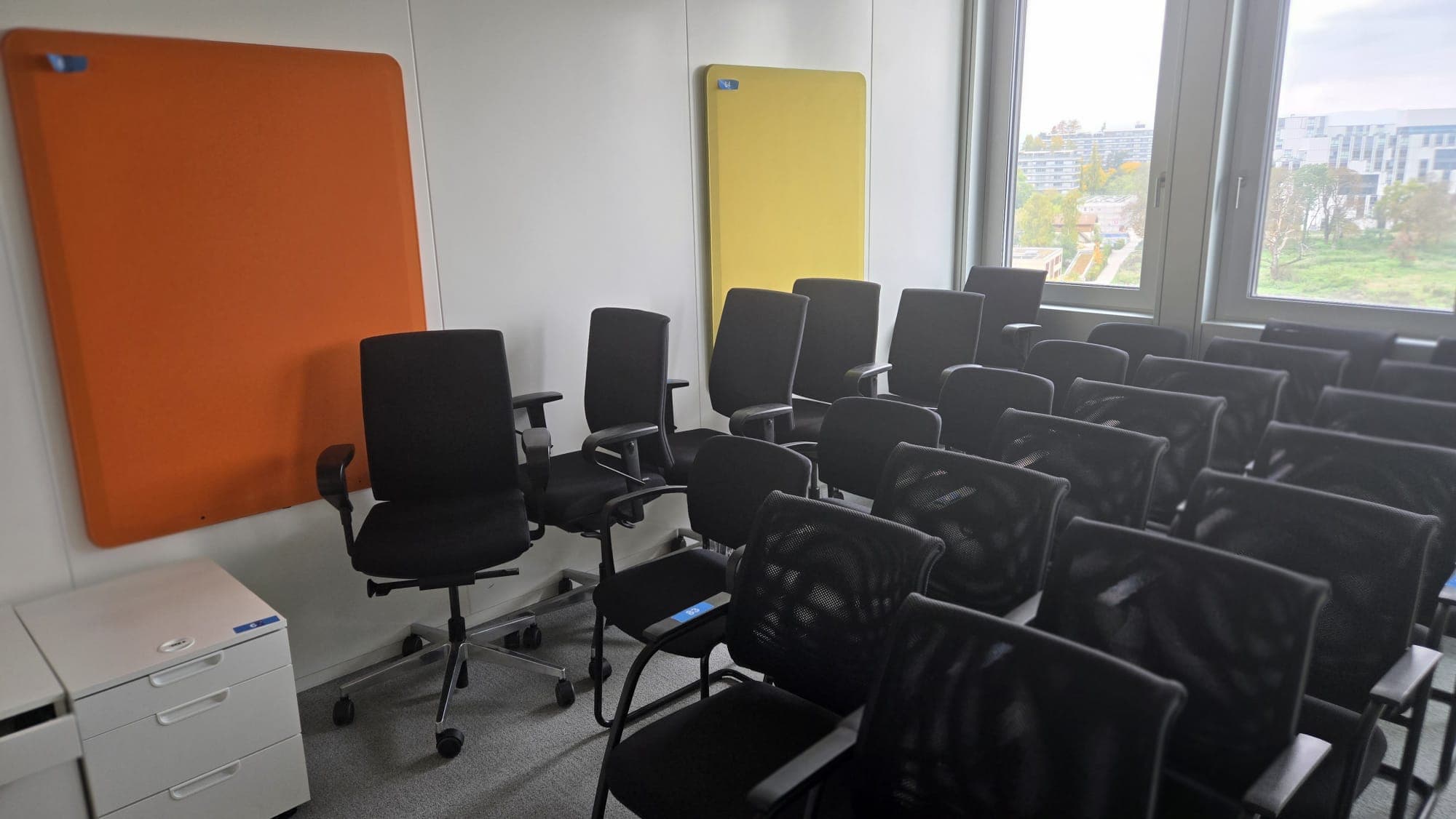 Ensemble complet de mobilier de bureau — imagem 5