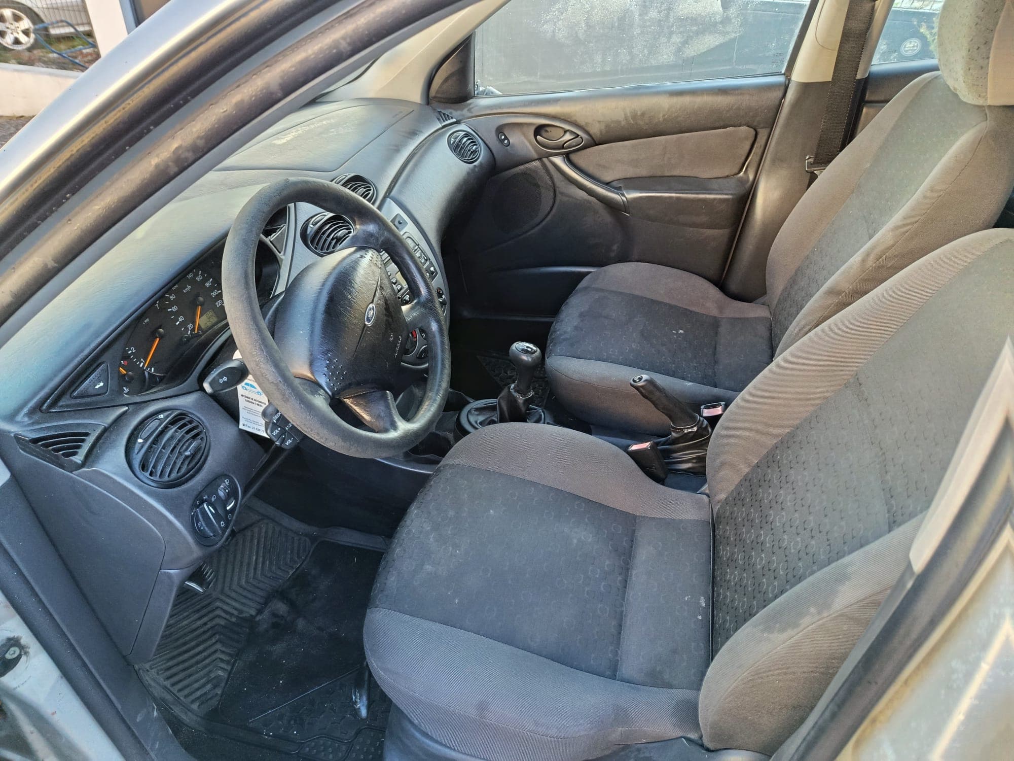 Ford Focus · Ano 2002 — image 16