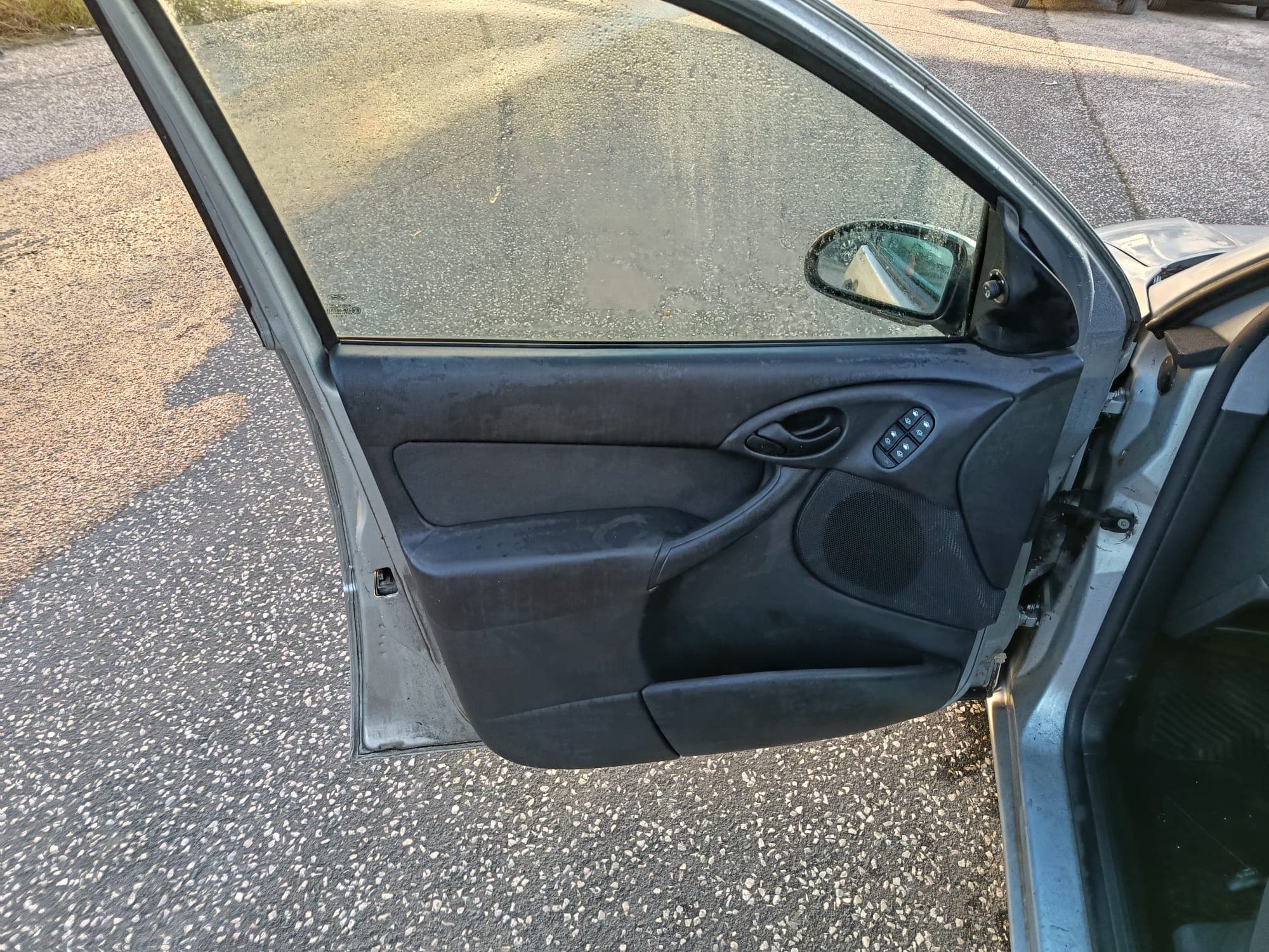 Ford Focus · Ano 2002 — image 23