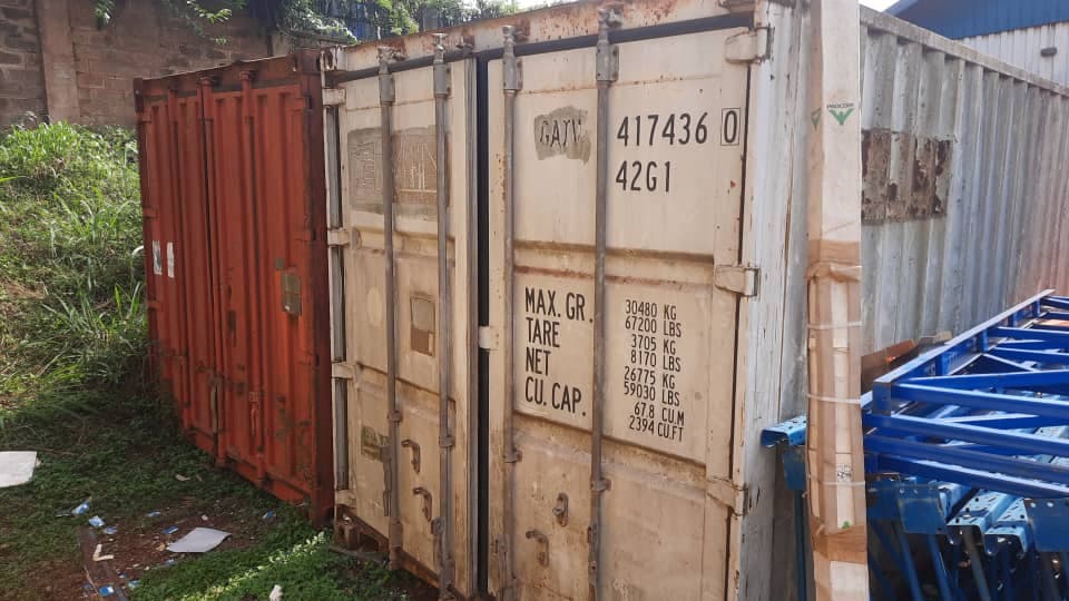 1 - 40 ft container