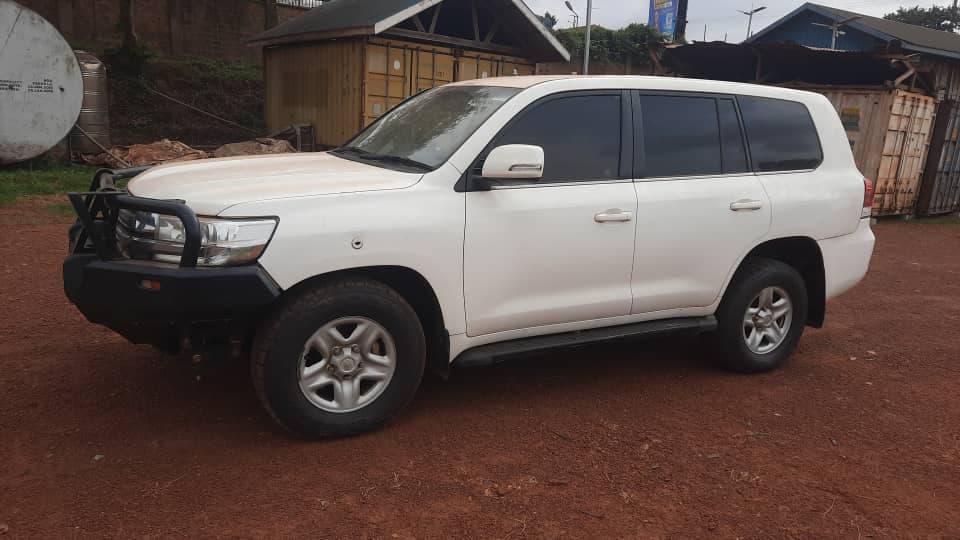 Toyota  Landcruser VX - VDJ200R-GNTEZ 2017 — imagen 10