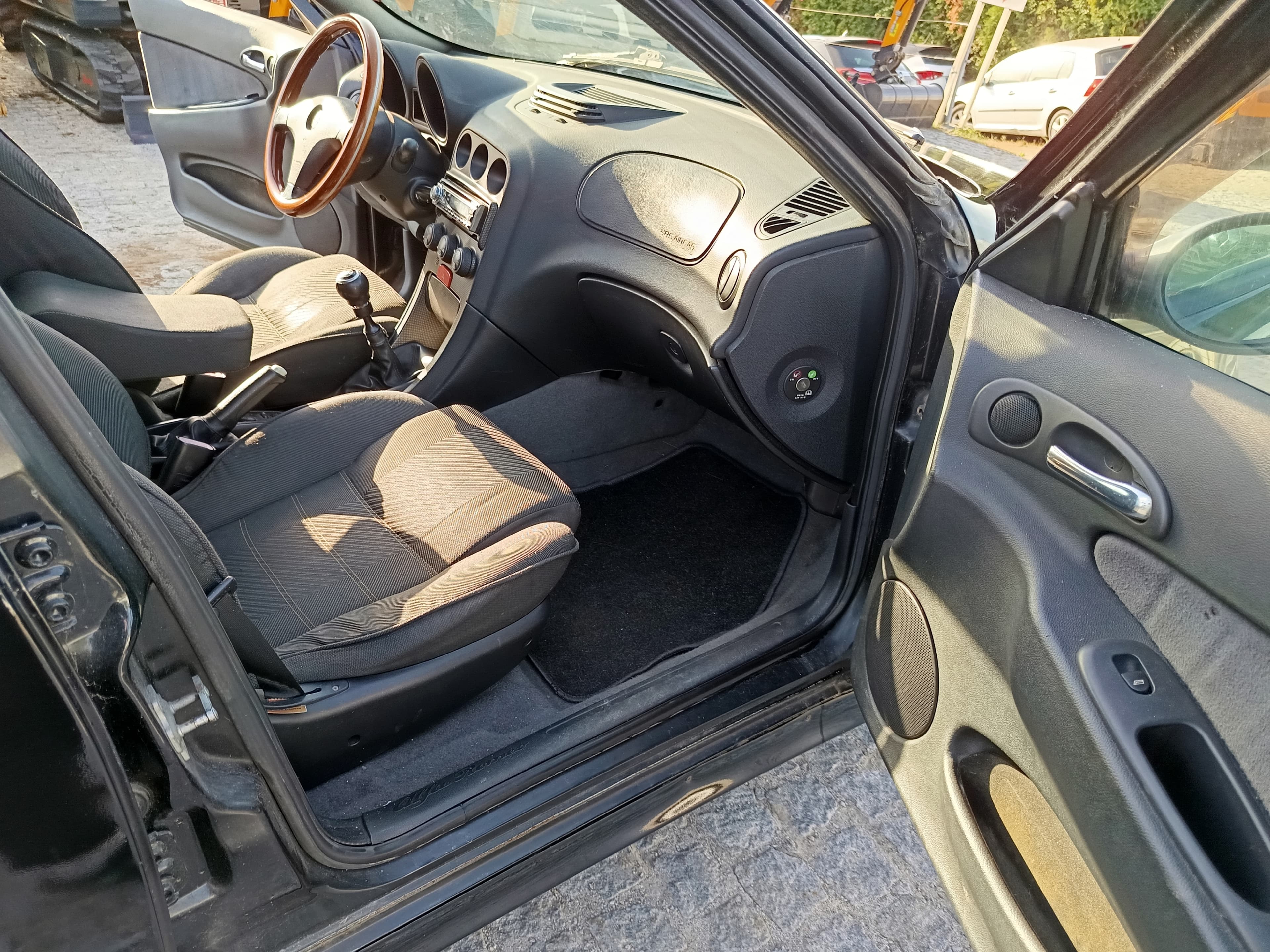 Alfa Romeo 1.9 JTD · Ano 2002 — imagen 24