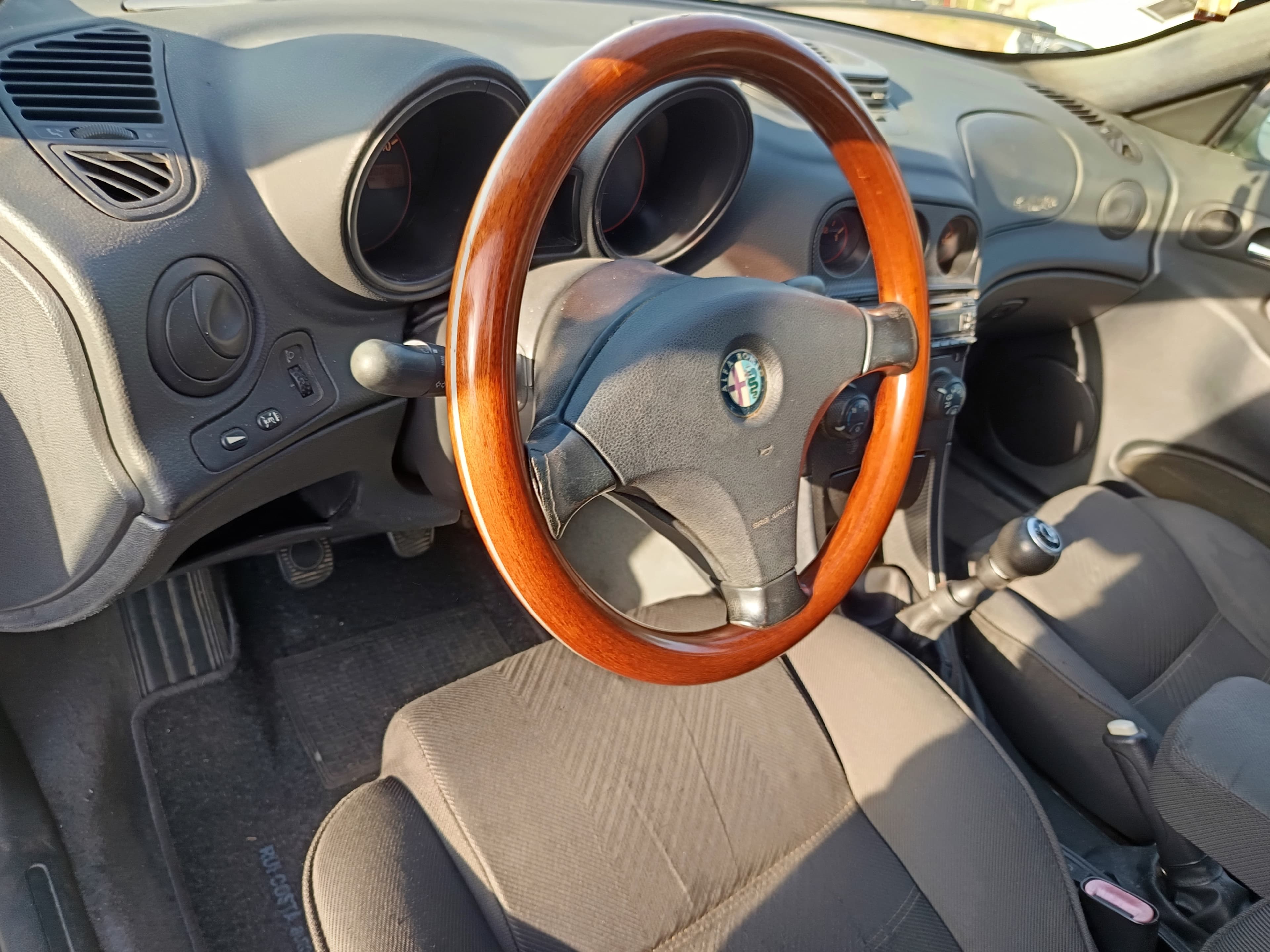 Alfa Romeo 1.9 JTD · Ano 2002 — imagen 39